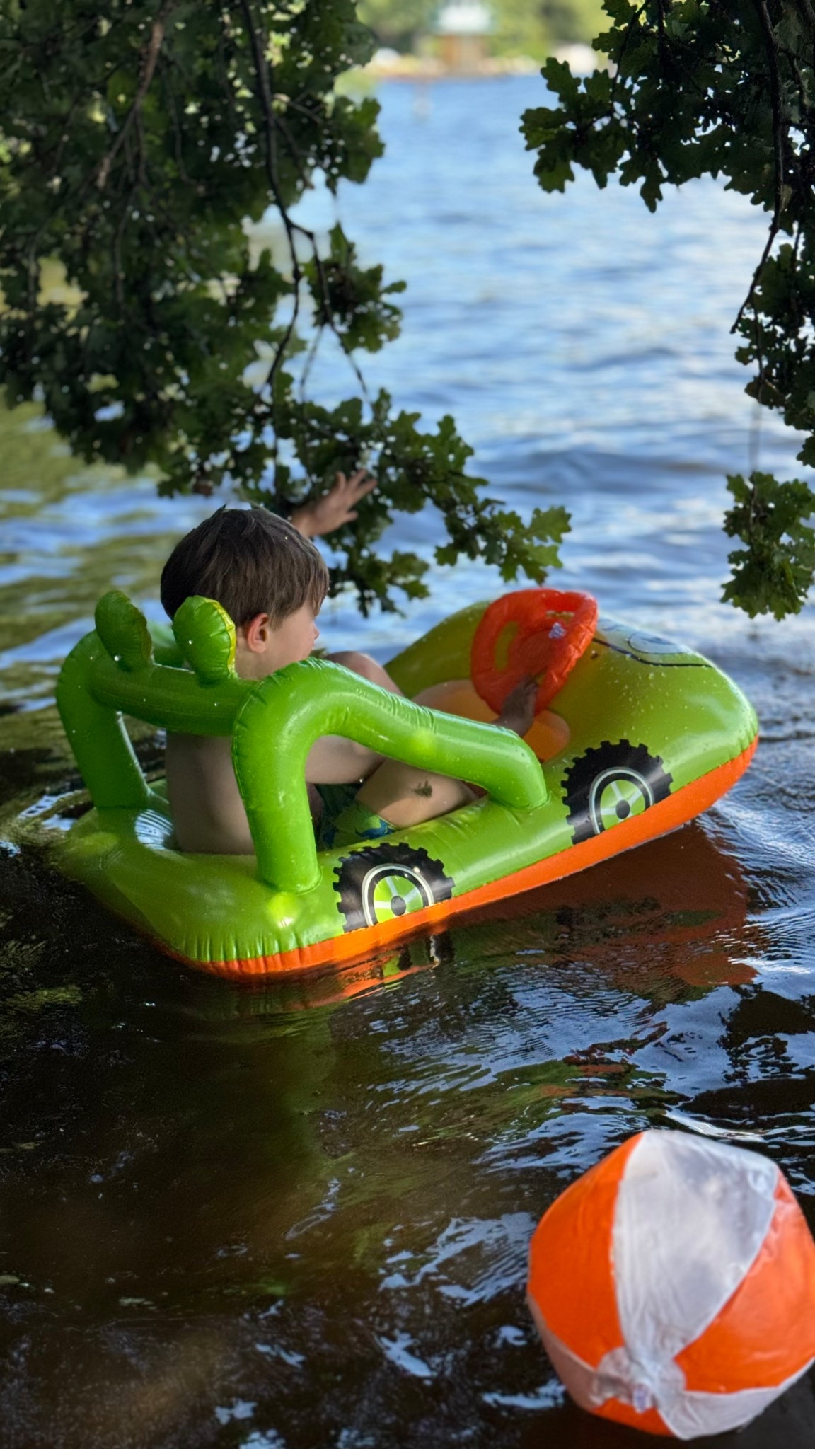 Aufblasbares Auto, Spielzeug für Kids

#LTKeurope #LTKsummer #LTKdeutschland