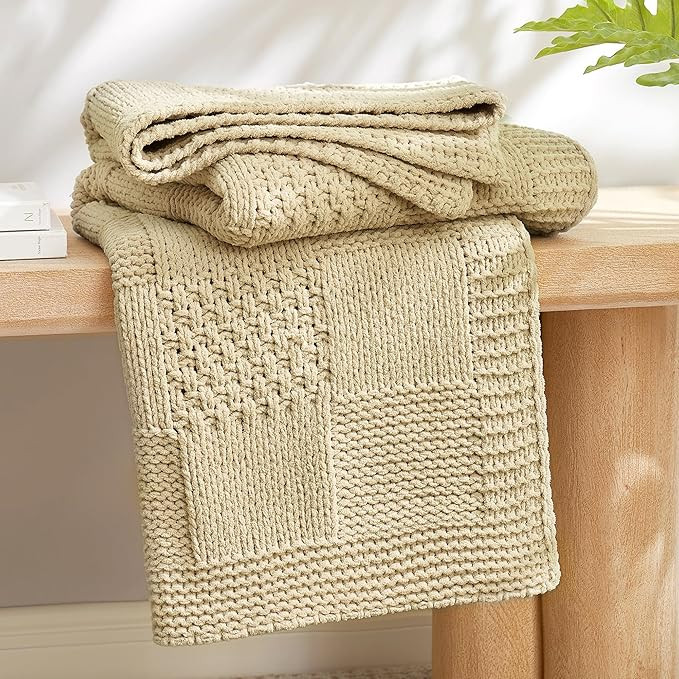 Amélie Home Chenille Knit Throw Blanket for Couch, Checkered Texture Decorative Soft Blanket for... | Amazon (US)