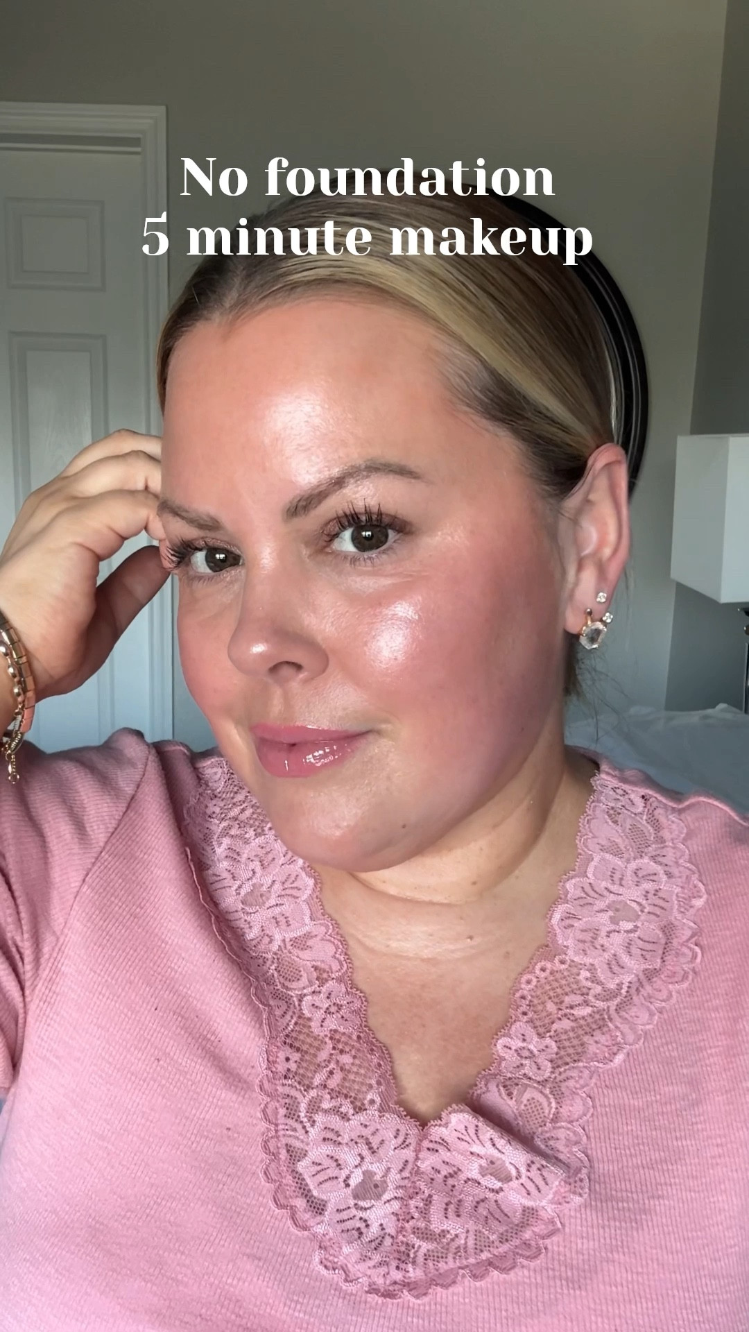 My easy no foundation 5 minute makeup routine over 40 approved!

#LTKgrwm #LTKBeauty #LTKOver40