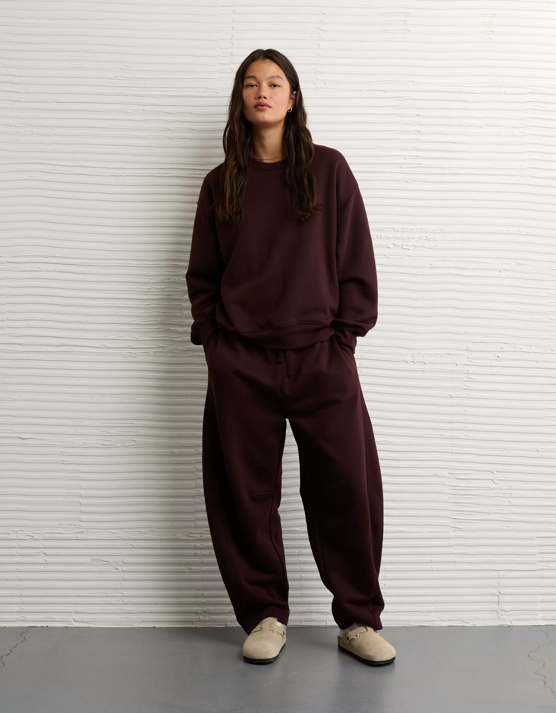 AE Everyday Luxe Crew Neck Sweatshirt | American Eagle Outfitters (US & CA)