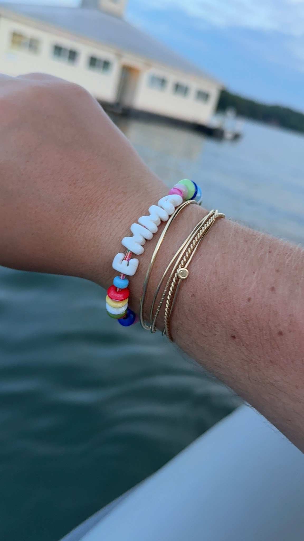 My lake stack! Necklaces aren’t my thing because they choke my neck off 🤣 but I love this waterproof bracelet!

#LTKSwim #LTKootd