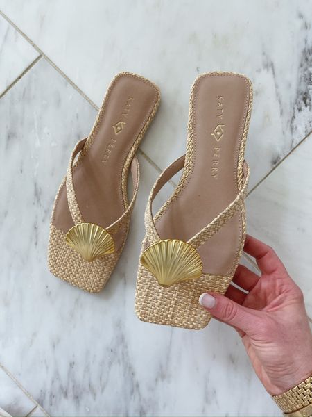 Simple sandals perfect for a summer party or date night! #sandals #summer #datenight

#LTKstyletip