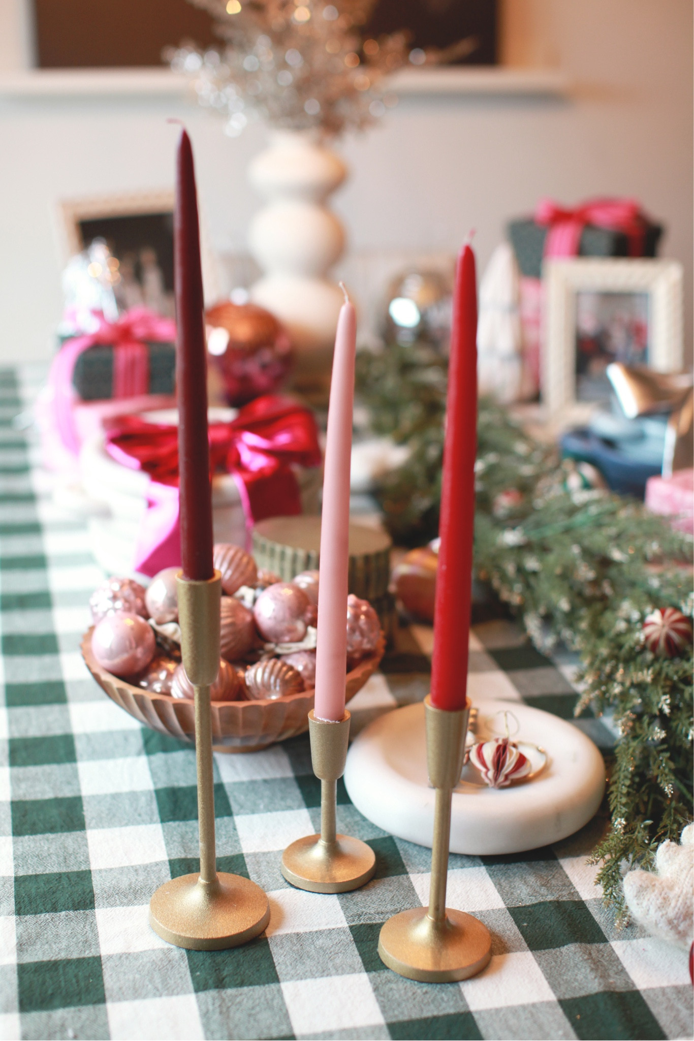 I looked everywhere for affordable gold candle stick holders and I love this set of three! Great gift for the holidays. 


#LTKHoliday #LTKGiftGuide #LTKHome