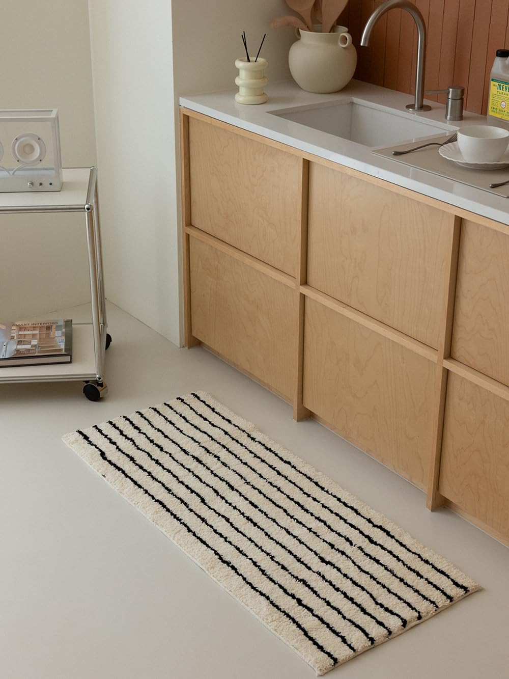 WENSHUO Classic Black&White Stripe Area Rug,Microfiber Absorbent Non-Slip Throw Rug,TPR Non-Slip ... | Amazon (US)