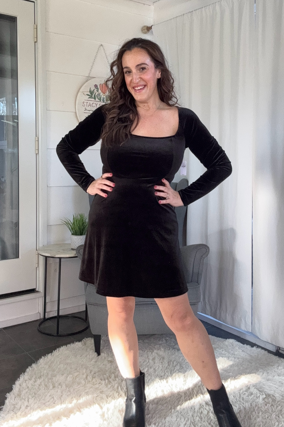 Perfect velvet dress for winter events! Fit is true size, I’m in a medium!

#LTKSaleAlert #LTKFindsUnder50 #LTKStyleTip