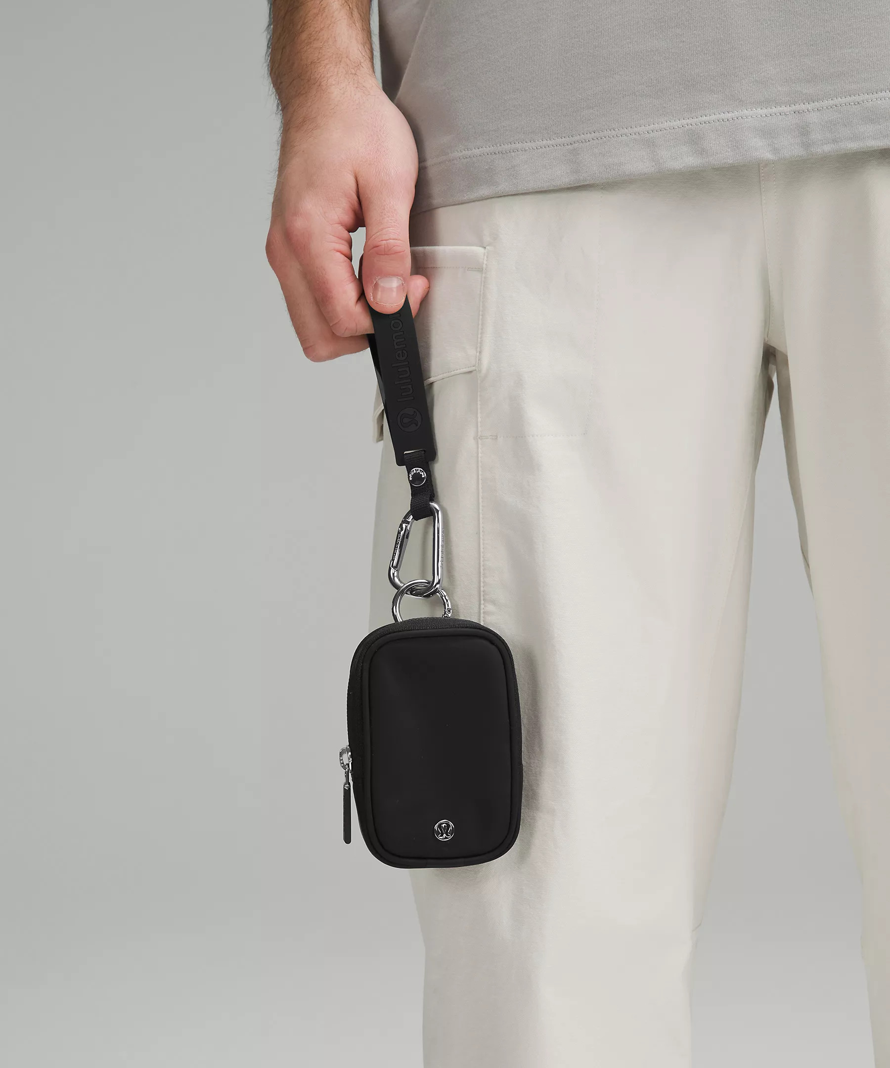 Clippable Nano Pouch | lululemon (CA)