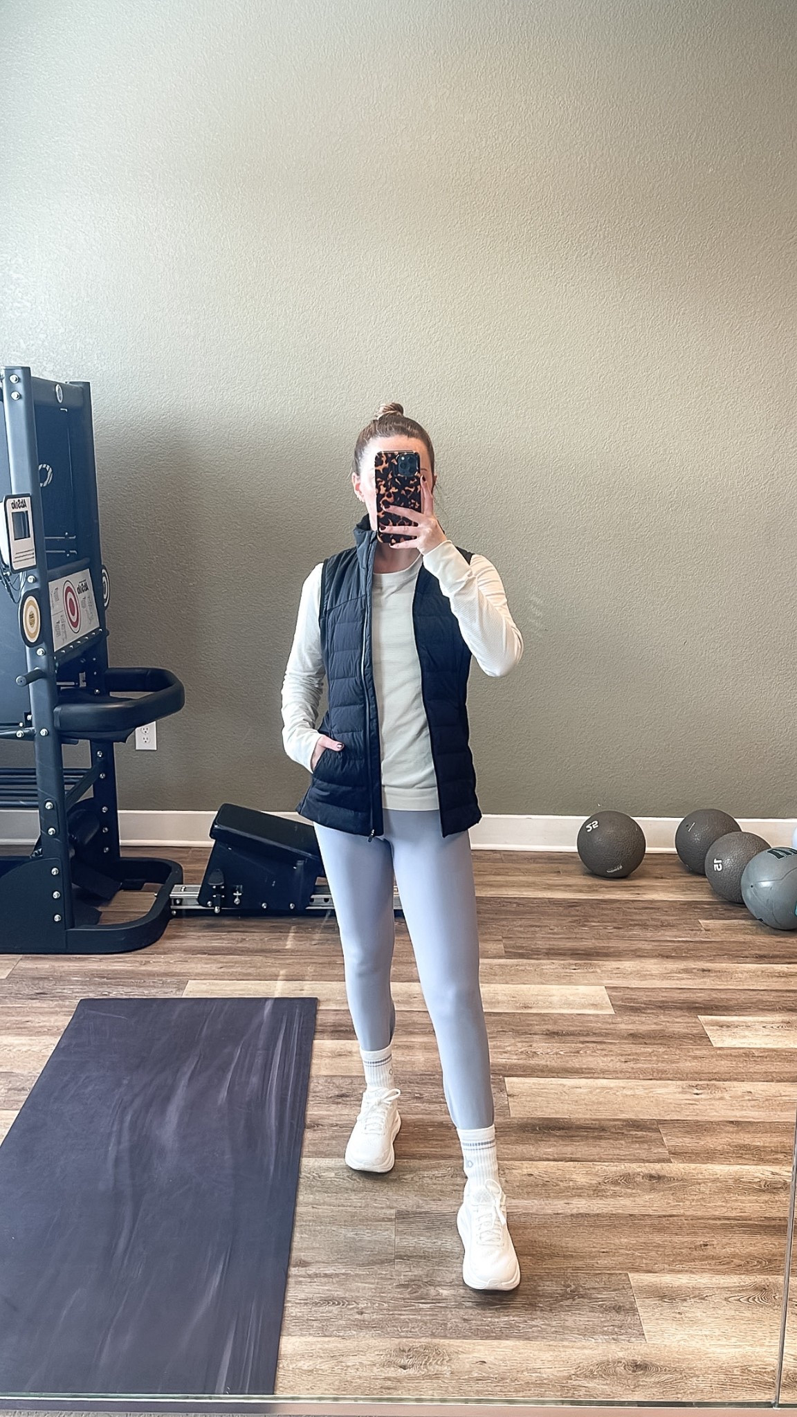 kicking off the new year in some of my favorite pieces from Alo! 💪🏻

#LTKPetite #LTKSeasonal #LTKActive