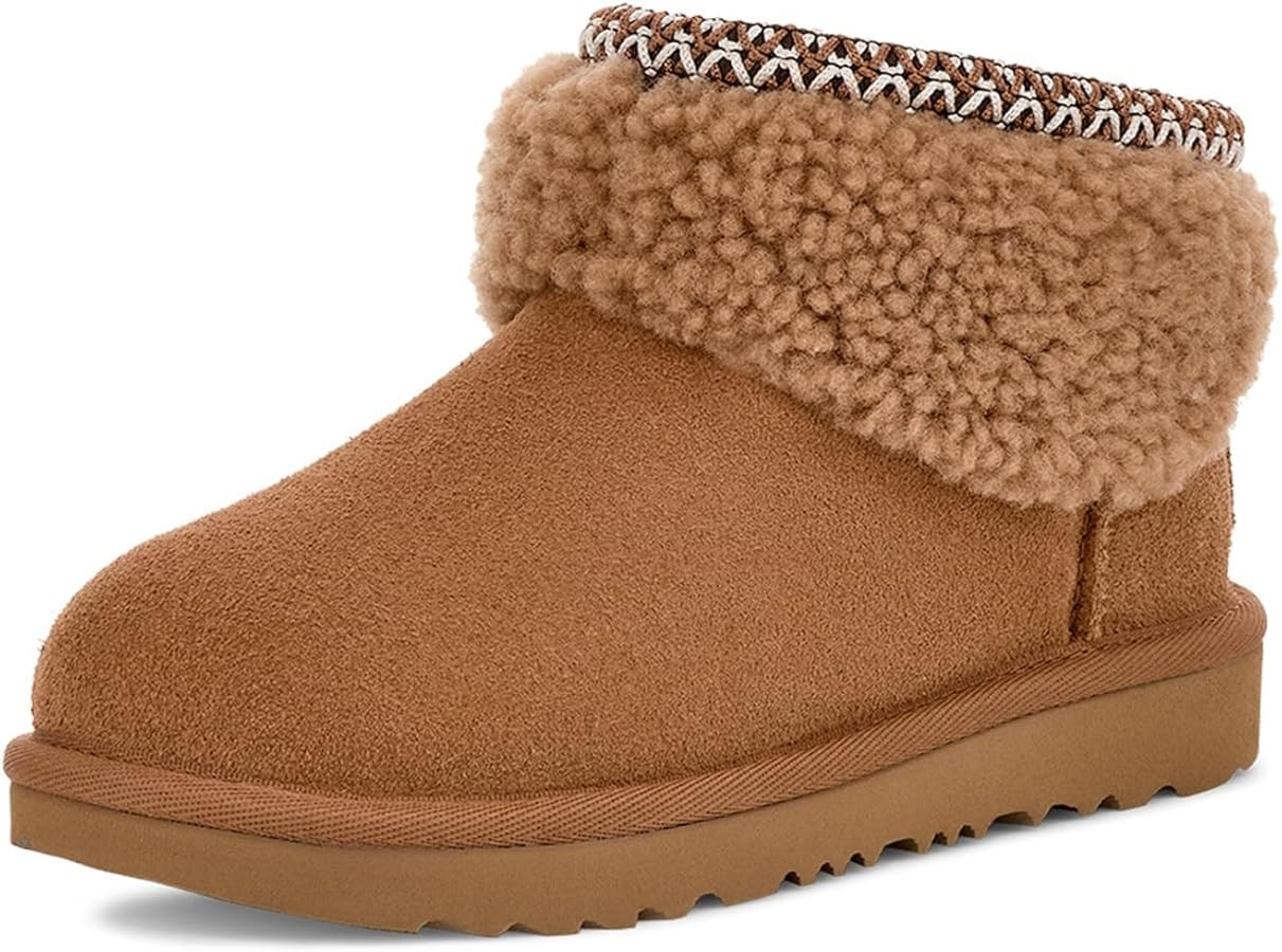UGG Unisex-Child K Classic Ultra Mini Maxi Curly Fashion Boot | Amazon (US)
