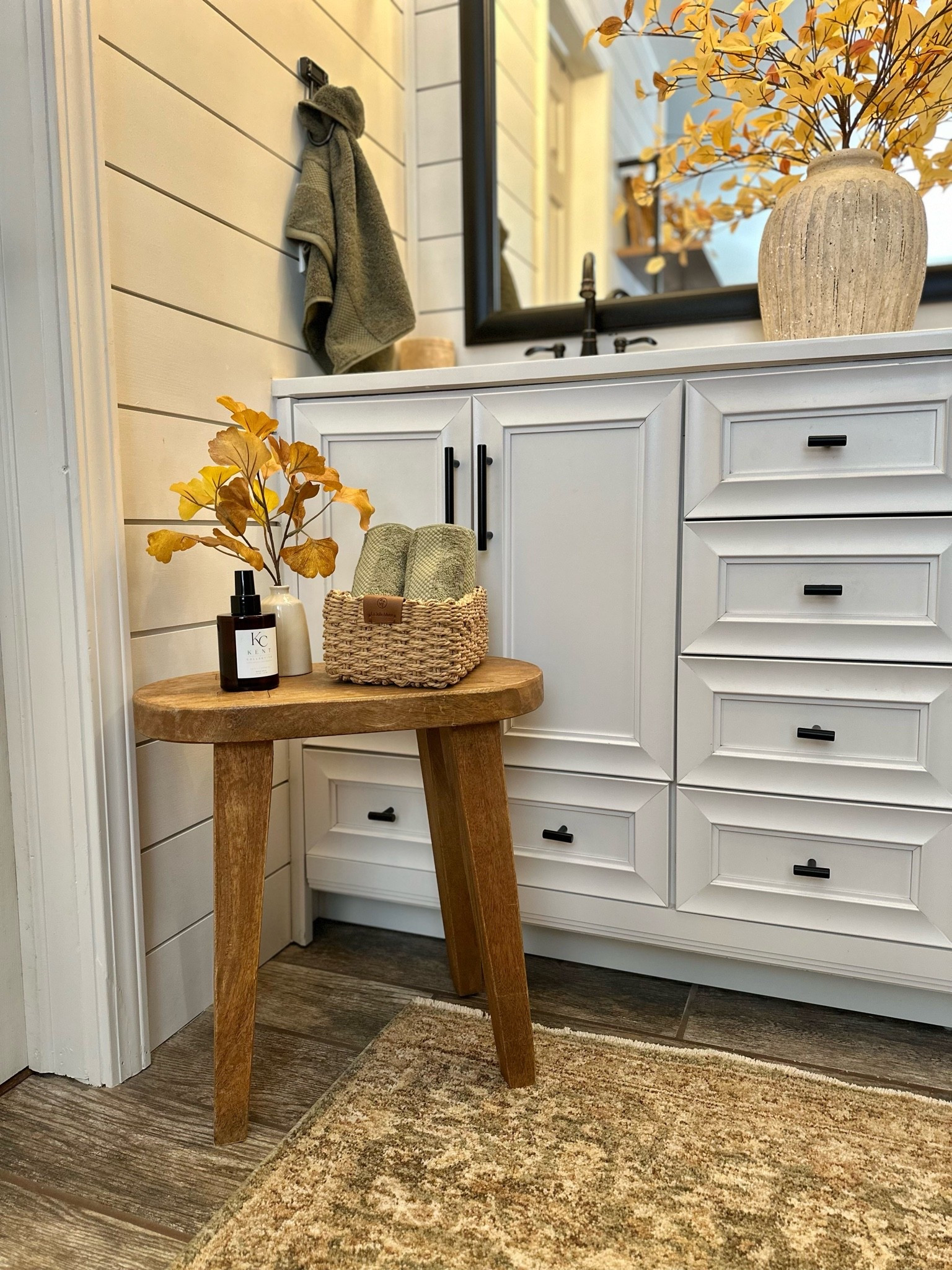 Cozy Fall Bathroom Details 🍂

A few simple fall touches made this space feel so warm and inviting. 🤎 I love mixing natural wood, woven textures, soft towels and seasonal stems for an easy refresh that still feels cozy and collected.

#FallBathroomDecor #BathroomDecor #FallHomeDecor #CozyHome #HomeDecorFinds

#LTKSeasonal #LTKHome #LTKSaleAlert