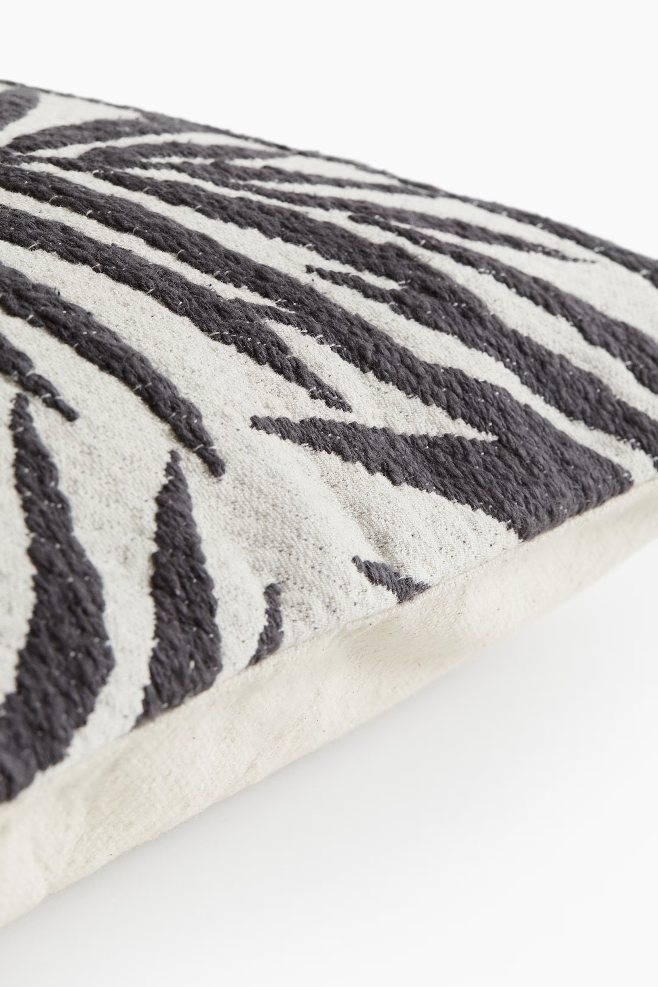 Description | H&M (US + CA)