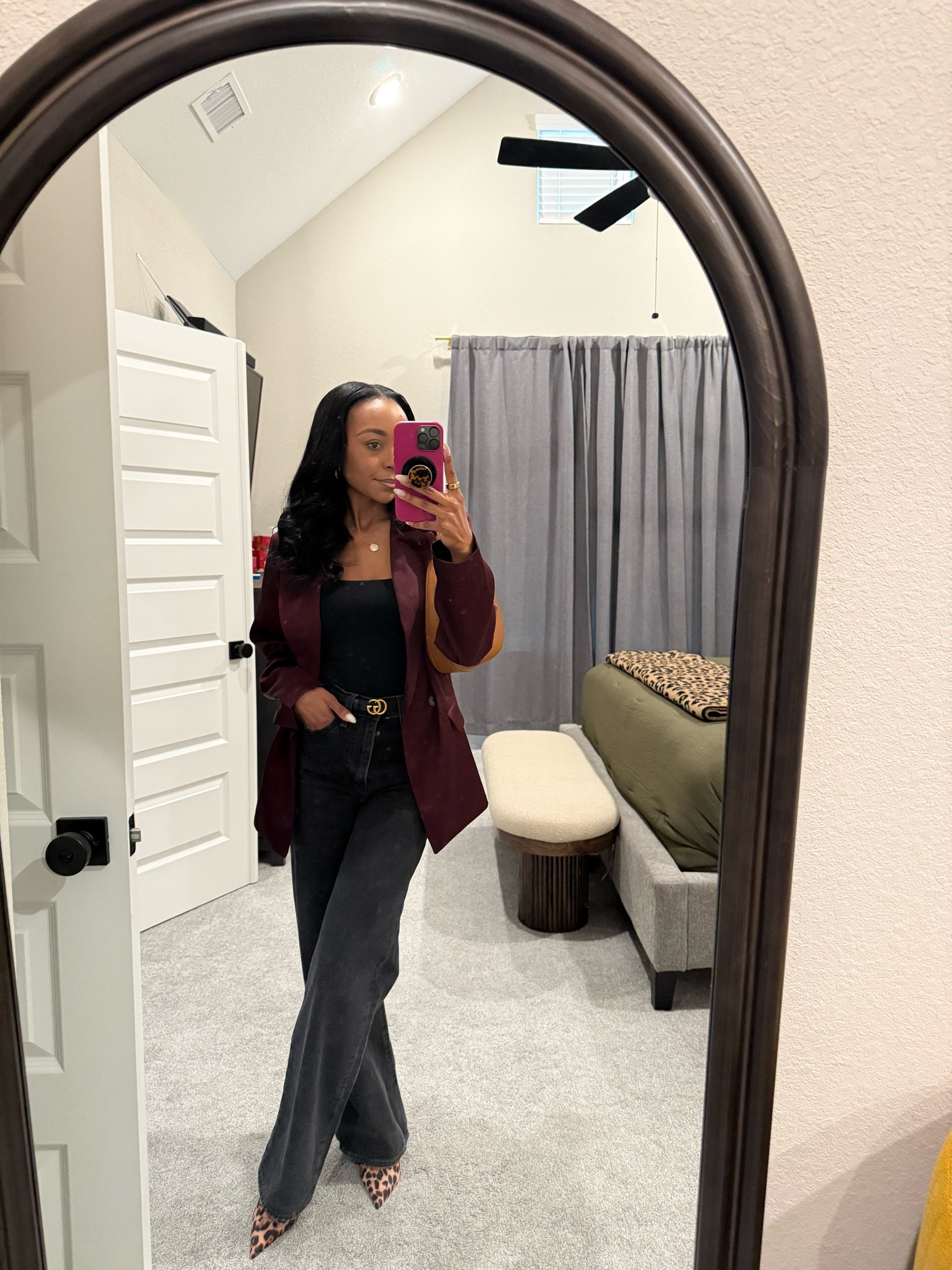I’ve been loving anything burgundy recently ♥️ wearing an xs in the blazer!

#LTKFindsUnder100 #LTKStyleTip
