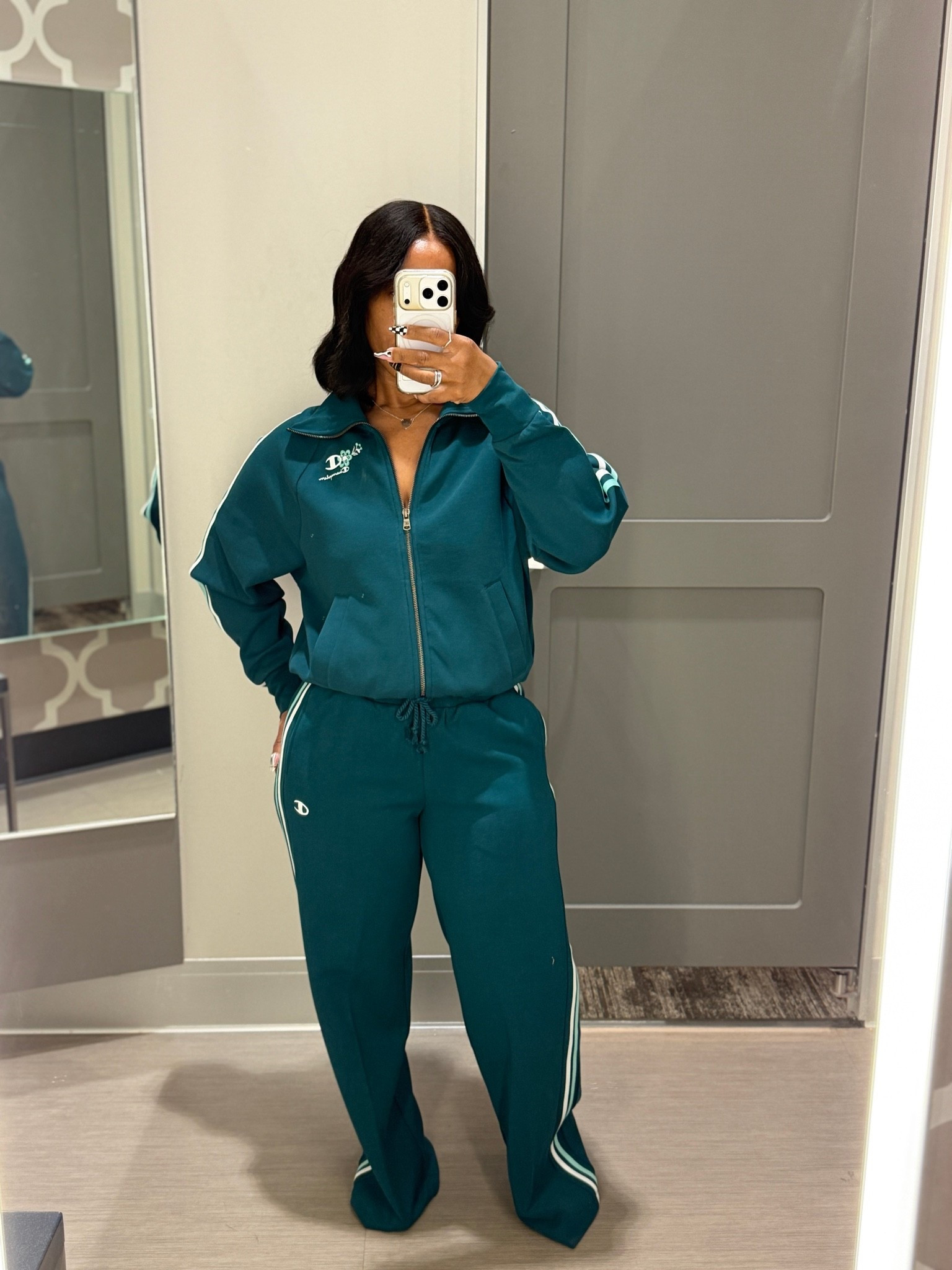 fall outfits women

Wearing a size Xs in the cropped zipped jacket and a small in the wide leg pants. 

This set is super cute and great material for the fall season. This set comes in a burgundy color also.

#LTKPetite #LTKSeasonal