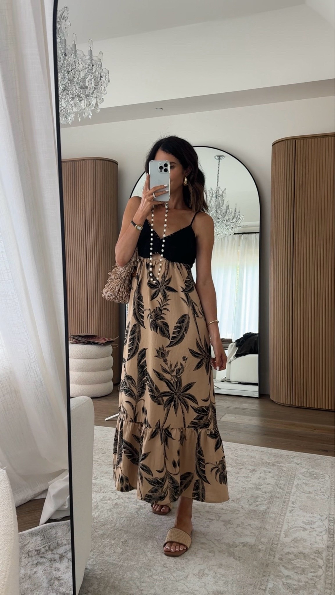 This dress definitely looks designer! I’m just shy of 5-7” wearing the size small but I would size down to a XS #stylinbyaylin #aylin

#LTKSeasonal #LTKOver40 #LTKootd