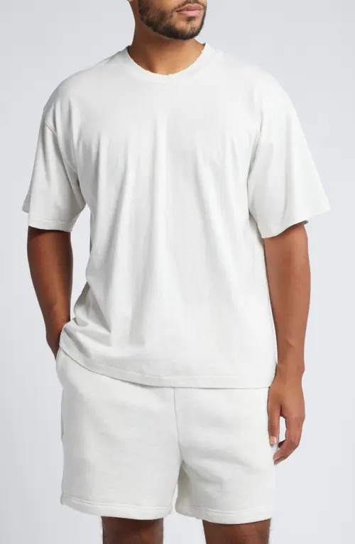 Elwood Core Oversize Organic Cotton Jersey T-Shirt in Vintage Snow Heather at Nordstrom, Size Small | Nordstrom