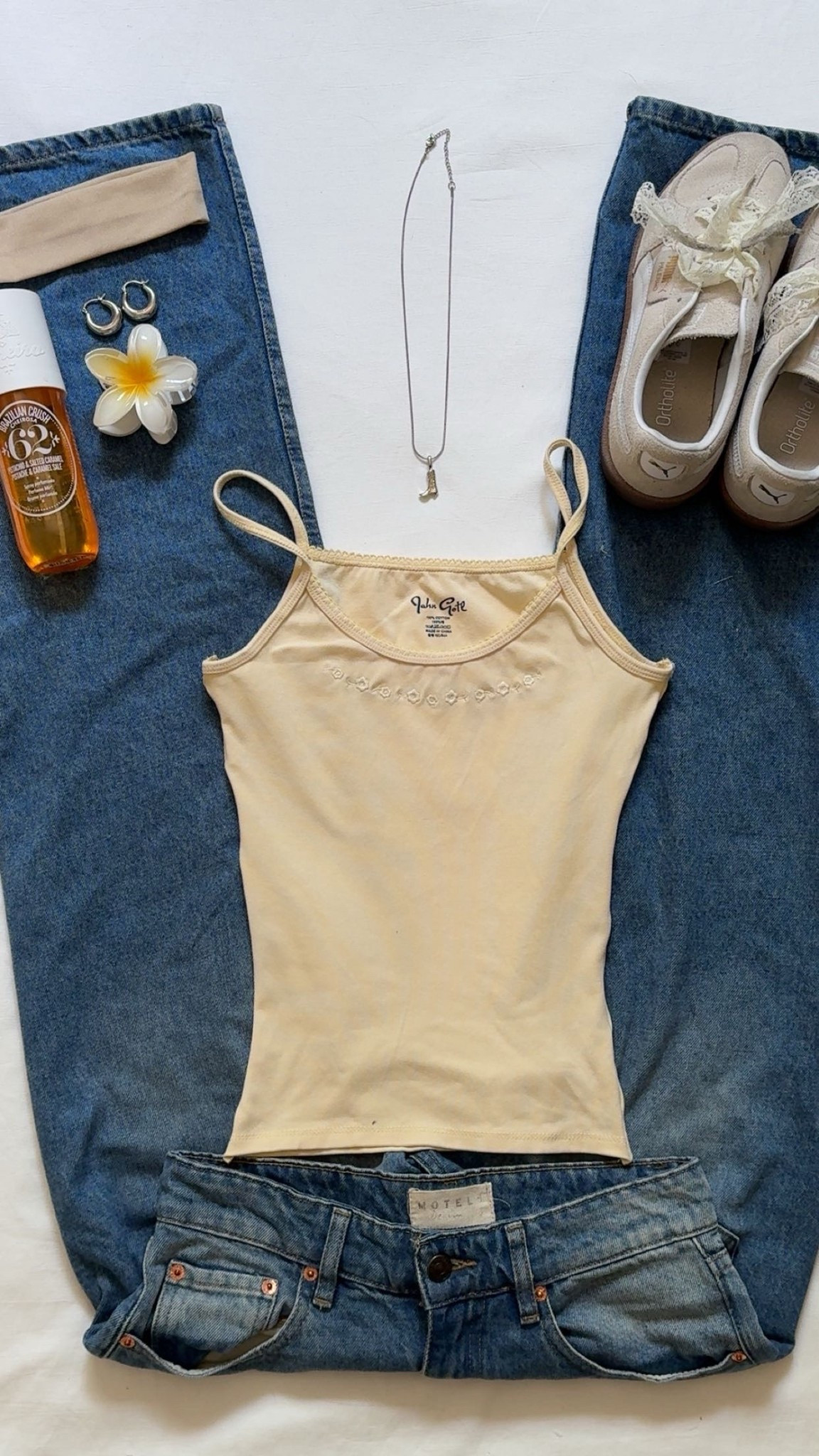 Last yellow of summer 