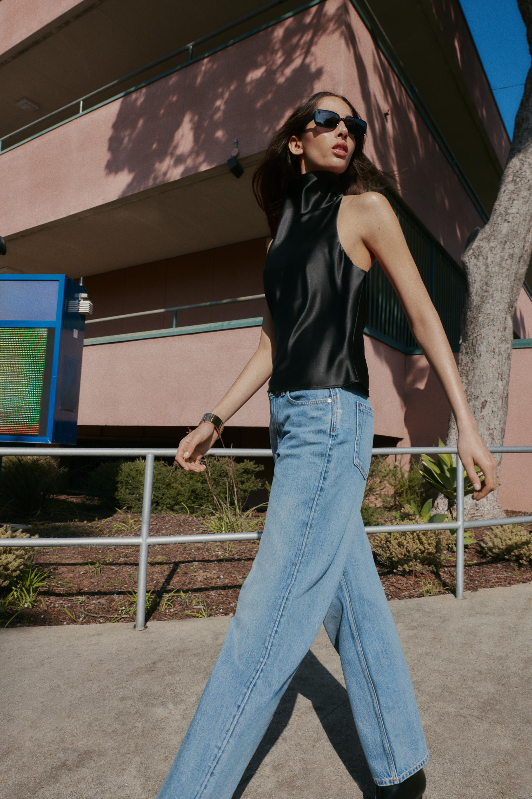 SATIN EFFECT HALTER TOP | Zara US