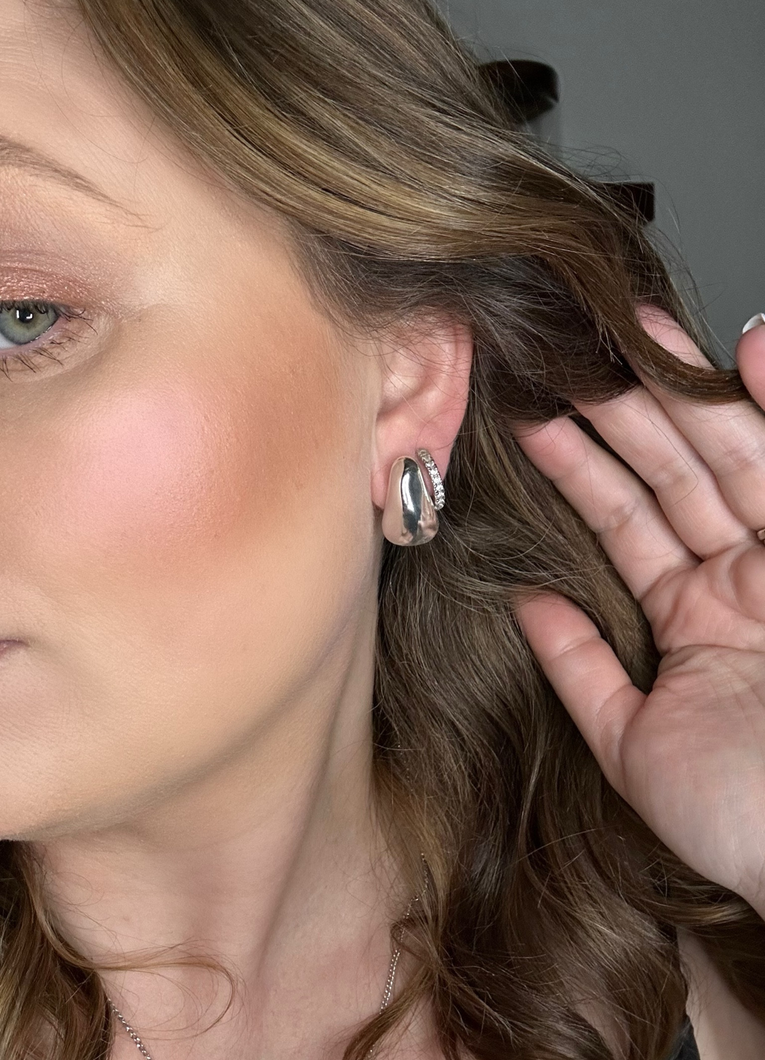 Todays earrings are from madewell! These are perfect if you have sensitive ears like me 

#LTKxMadewell #LTKGiftGuide