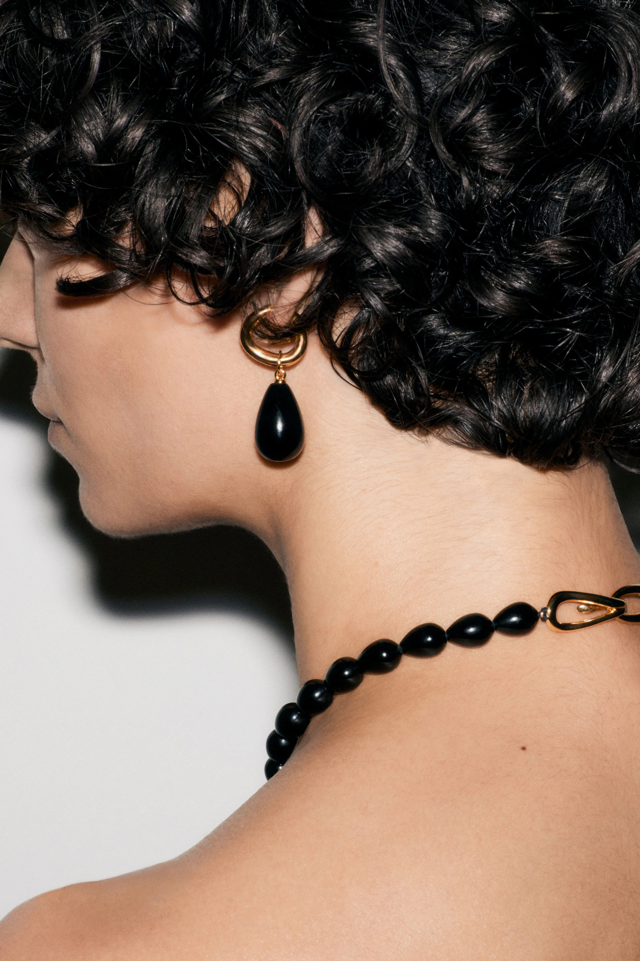 ONYX BEADED NECKLACE - ONYX | COS GB | COS UK