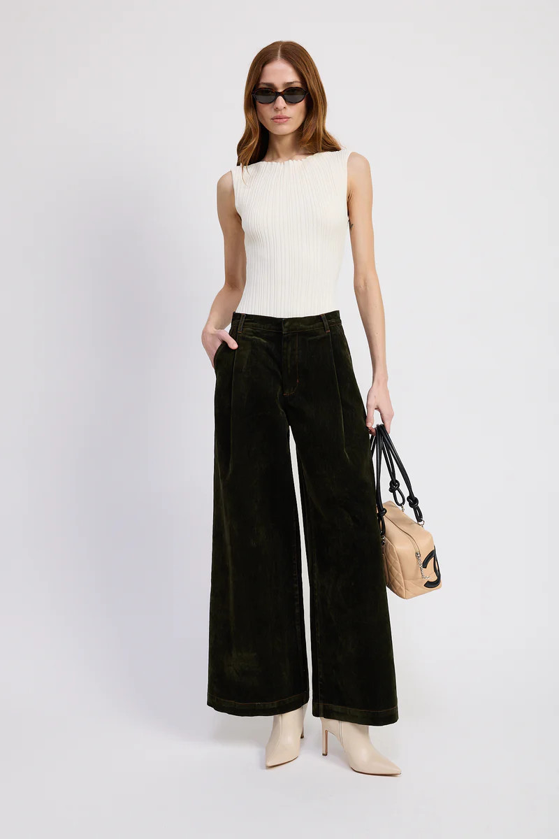 Julien Pants | En Saison