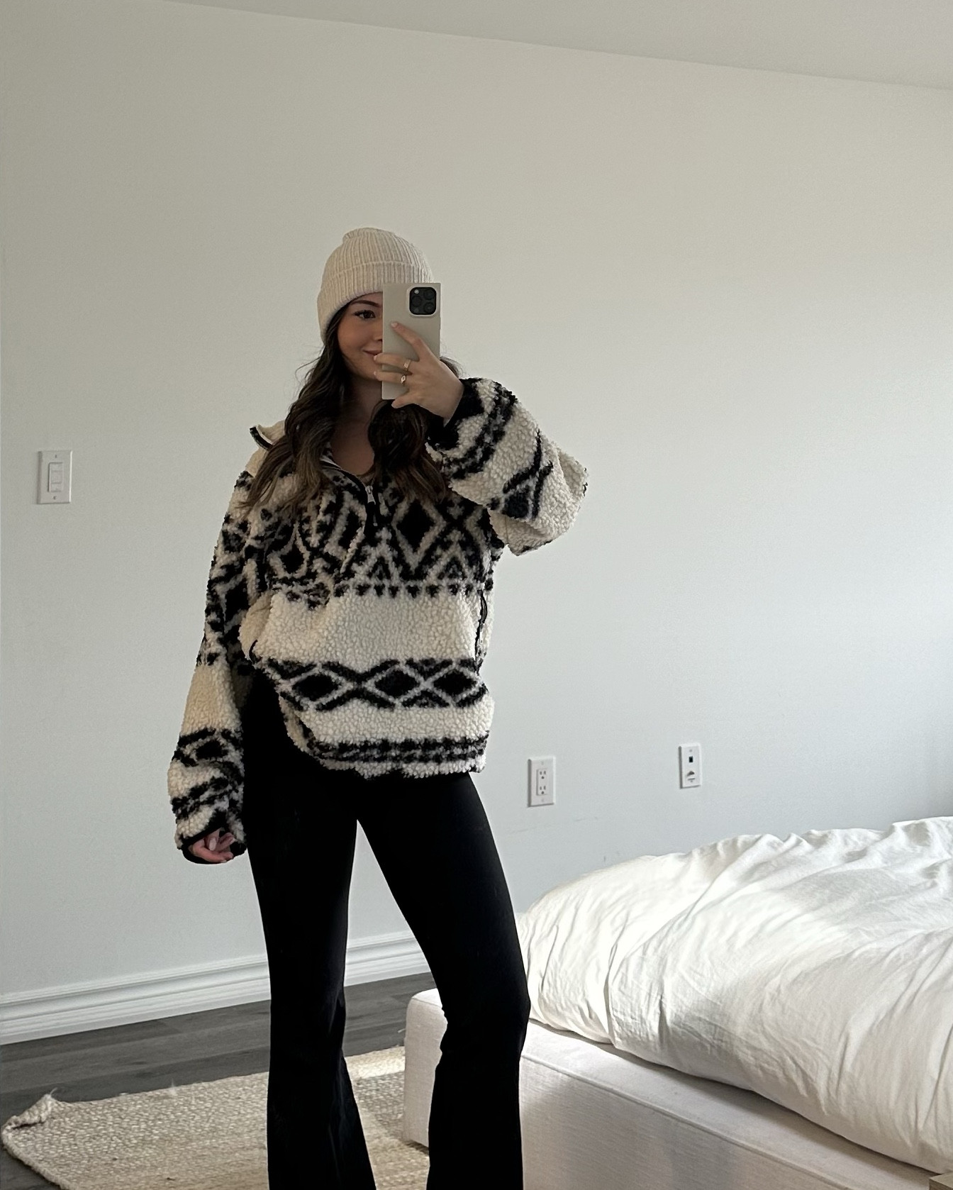 cozy winter patterned sherpa for ski season ❄️ winter fashion, ootd 