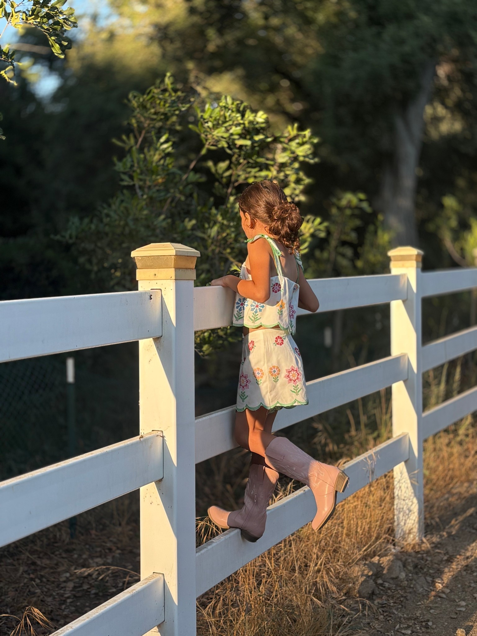 Cute cowgirl outfit for girls 