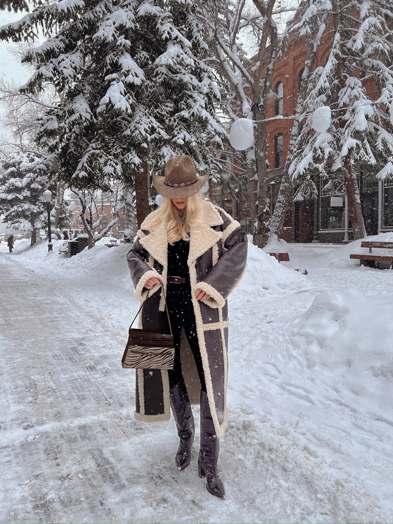 Wearing a small in top & coat, 26 in jeans, boots tts, code kathleen15 on belt! Linked similar boots & hats! #kathleenpost

Winter weather outfit, winter wear, mountain chic, aspen outfit 

#LTKSeasonal #LTKHoliday #LTKootd