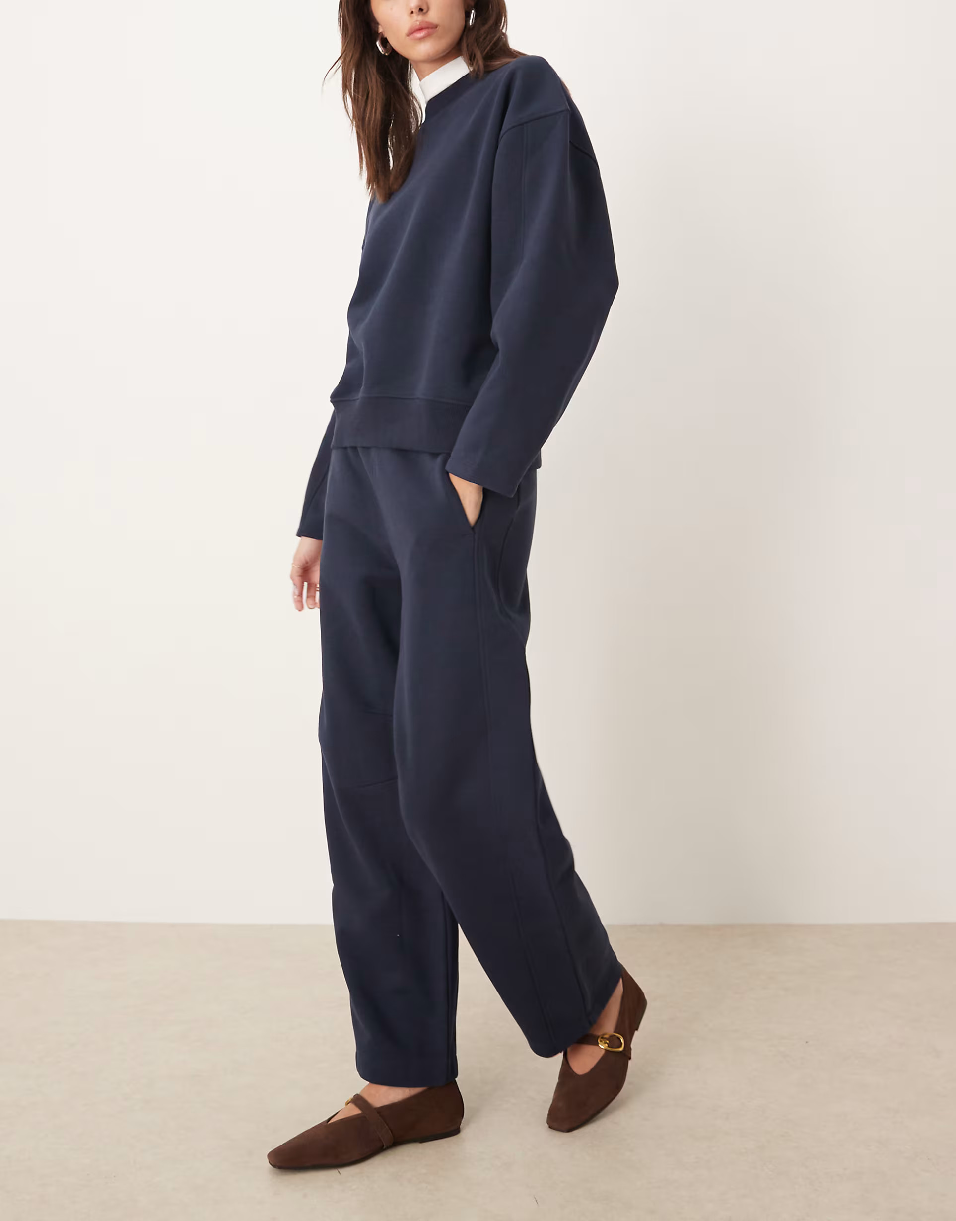 ASOS DESIGN premium 500gsm seamed barrel leg jogger in navy | ASOS (Global)