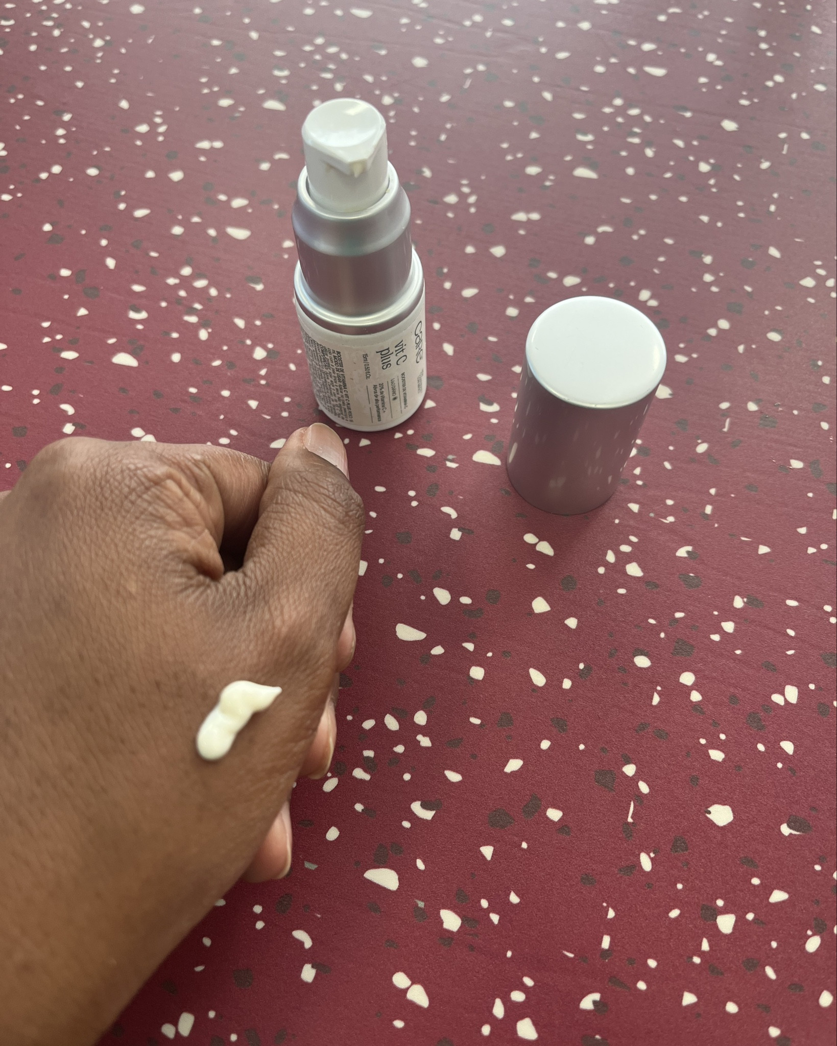 Uma vitamina C que não “craquela” a pele 🤌🏾💚

Primeira vitamina C com concentração 20% do mercado brasileiro. 