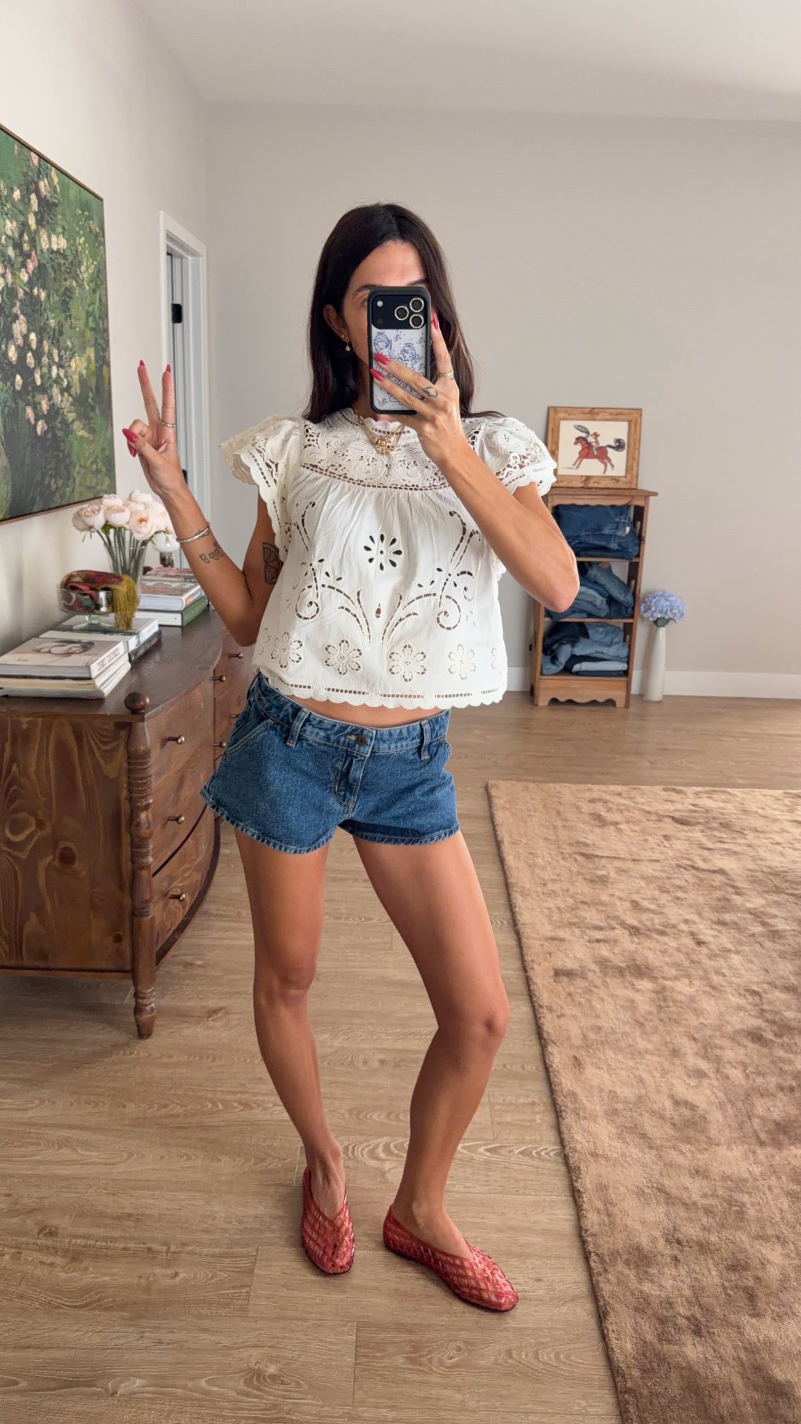 Spring outfit! 26 inch shorts but could have also done a 25! 6 in top!

#LTKootd #LTKSeasonal #LTKgrwm