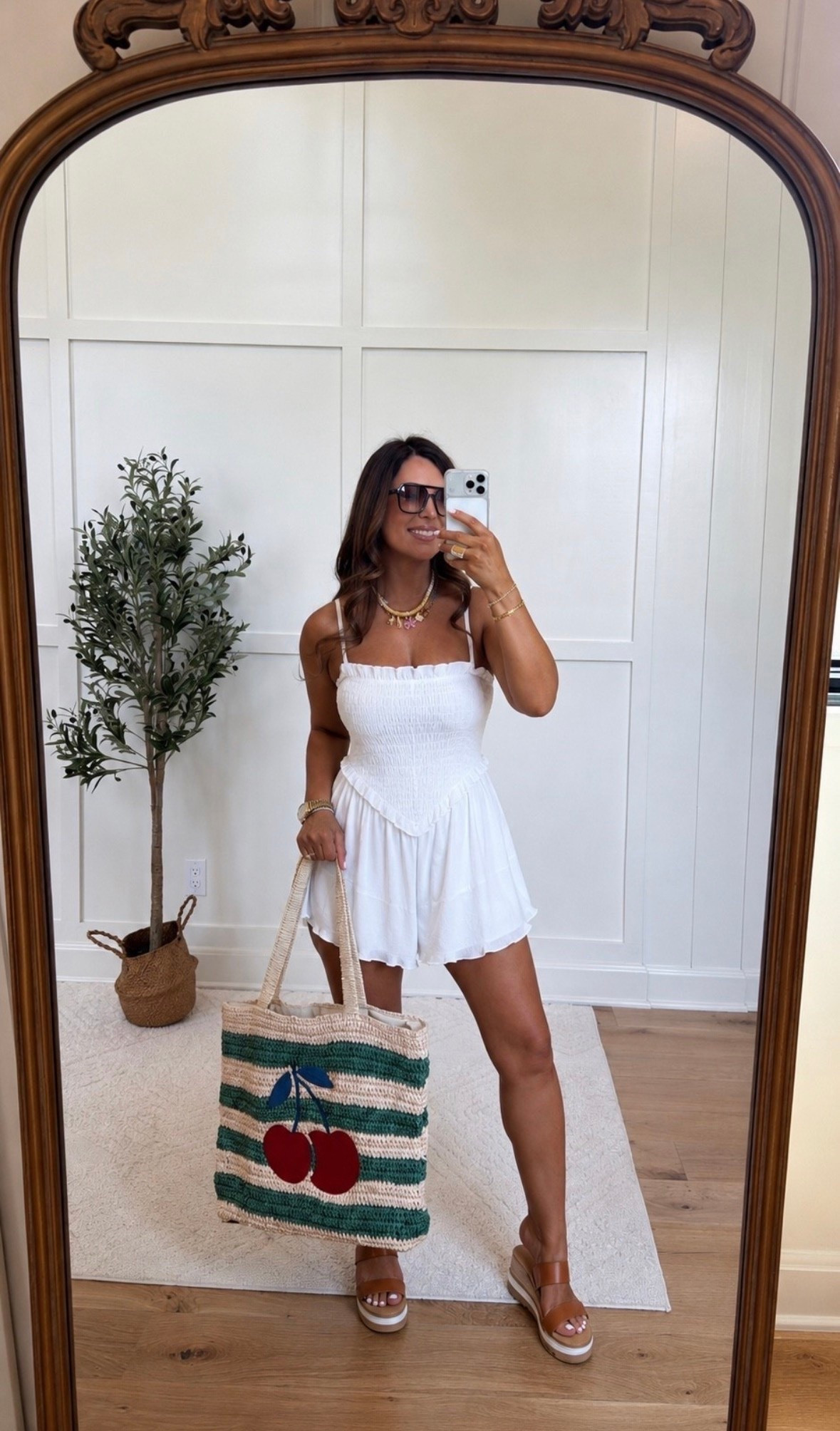 This romper is still in stock but going quickly!! Run and grab it while you can! It’s so comfortable and absolutely mom approved👏👏

#LTKmomlife #LTKootd #LTKgrwm