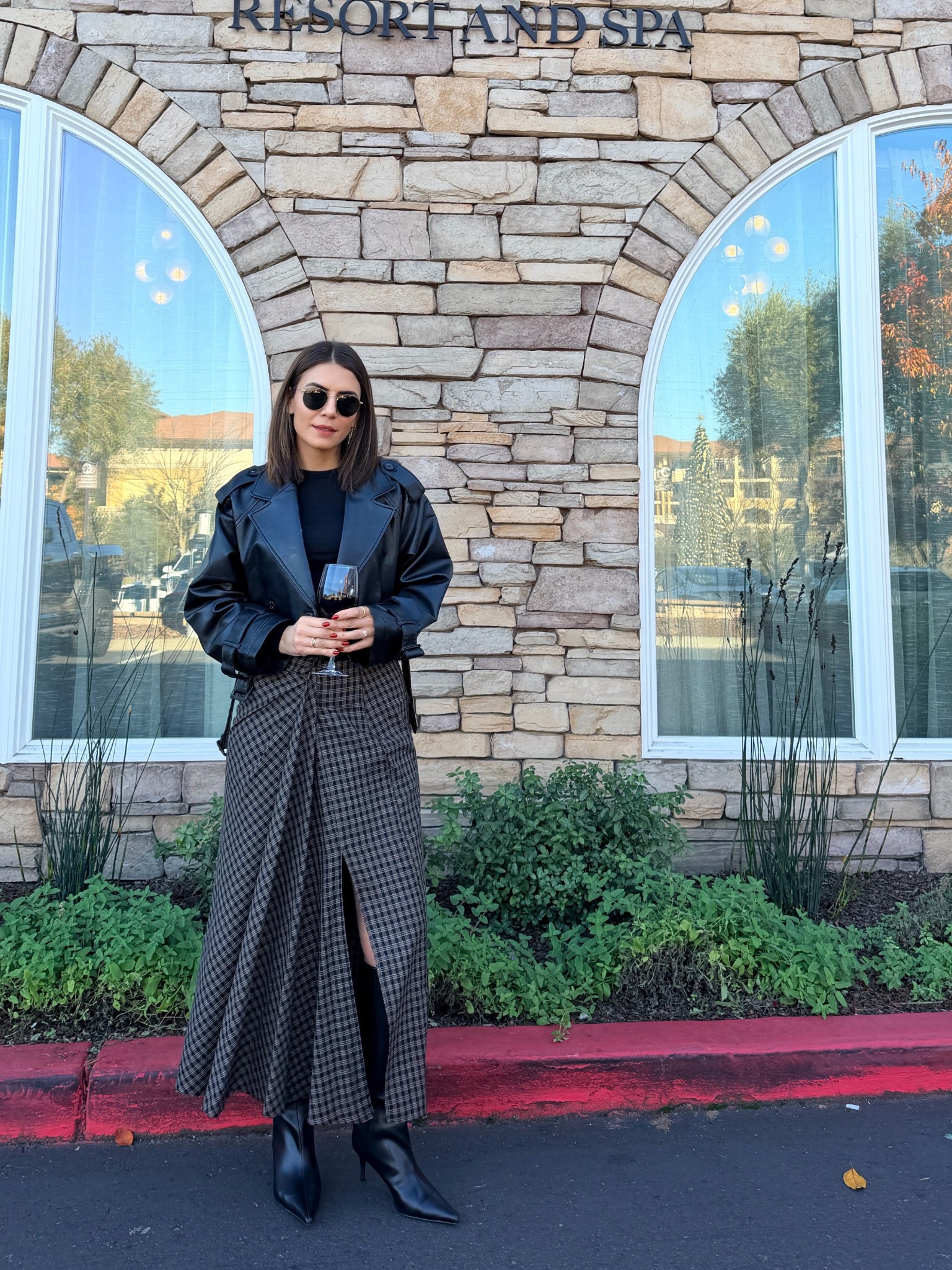 Plaid skirt with leather jacket / winter outfit / Zara / Zara skirt / Zara new in 

#LTKootd #LTKHoliday #LTKGiftGuide