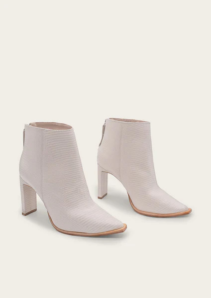 Mizar Ivory | KAANAS