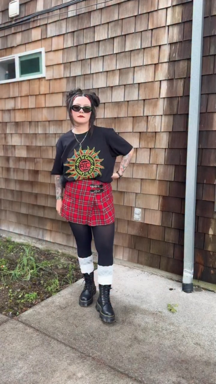 alternative outfit inspo⋆｡𖦹°‧★