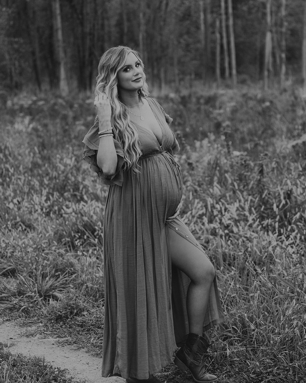 The perfect boho maternity photoshoot dress 

#LTKBaby #LTKFindsUnder50 #LTKBump