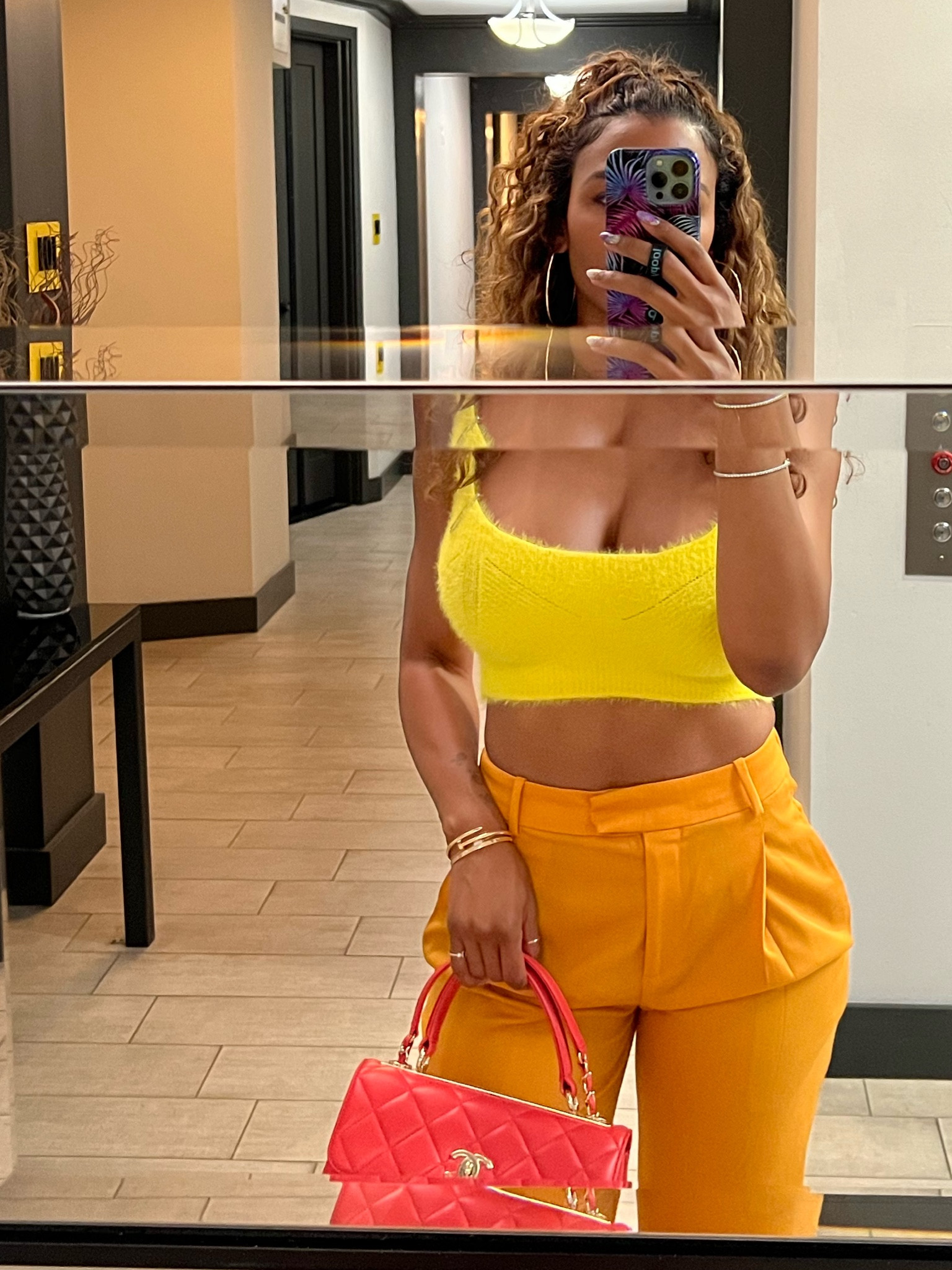 💛ON SALE💛 This cute and fuzzy crop is on sale right now but similar items are linked #croptop #onsale 

#LTKsalealert