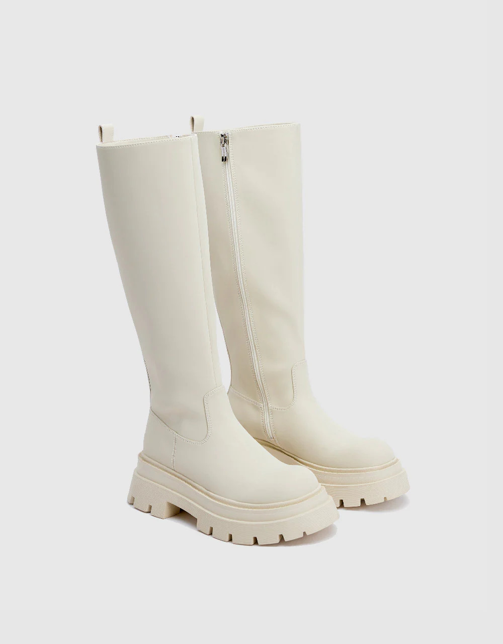 Round Toe Knee Boots | Urban Revivo