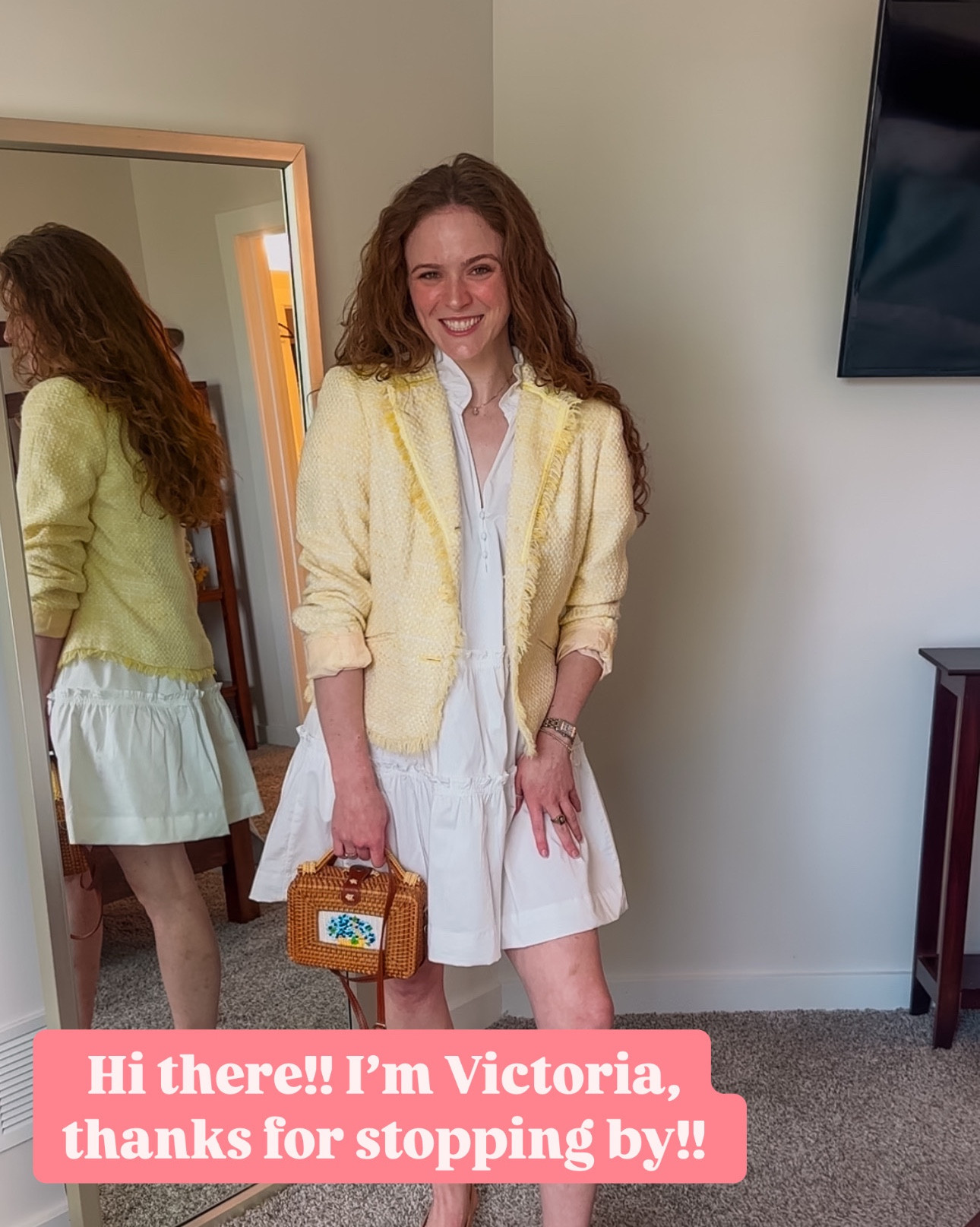 100 FOLLOWERS!!! Are you kidding??? I am SO grateful that you’re all here!! This seems absolutely surreal to me - but I am endlessly appreciative of your support & love as I’ve started my journey creating content. For those of you who are new - I wanted to introduce myself!! If you ever have questions for me, or want to see different content, you can head over to my instagram @__vevh__!! I love you all!! 🤍🤍