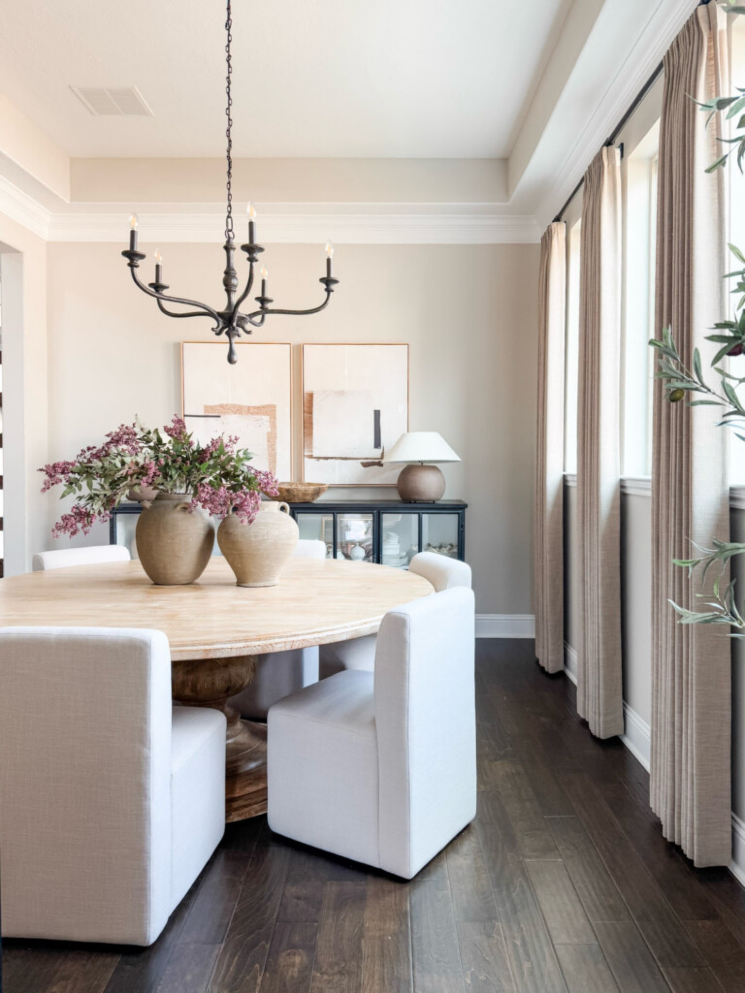 Spring Dining Room Refresh

#LTKSeasonal #LTKHome