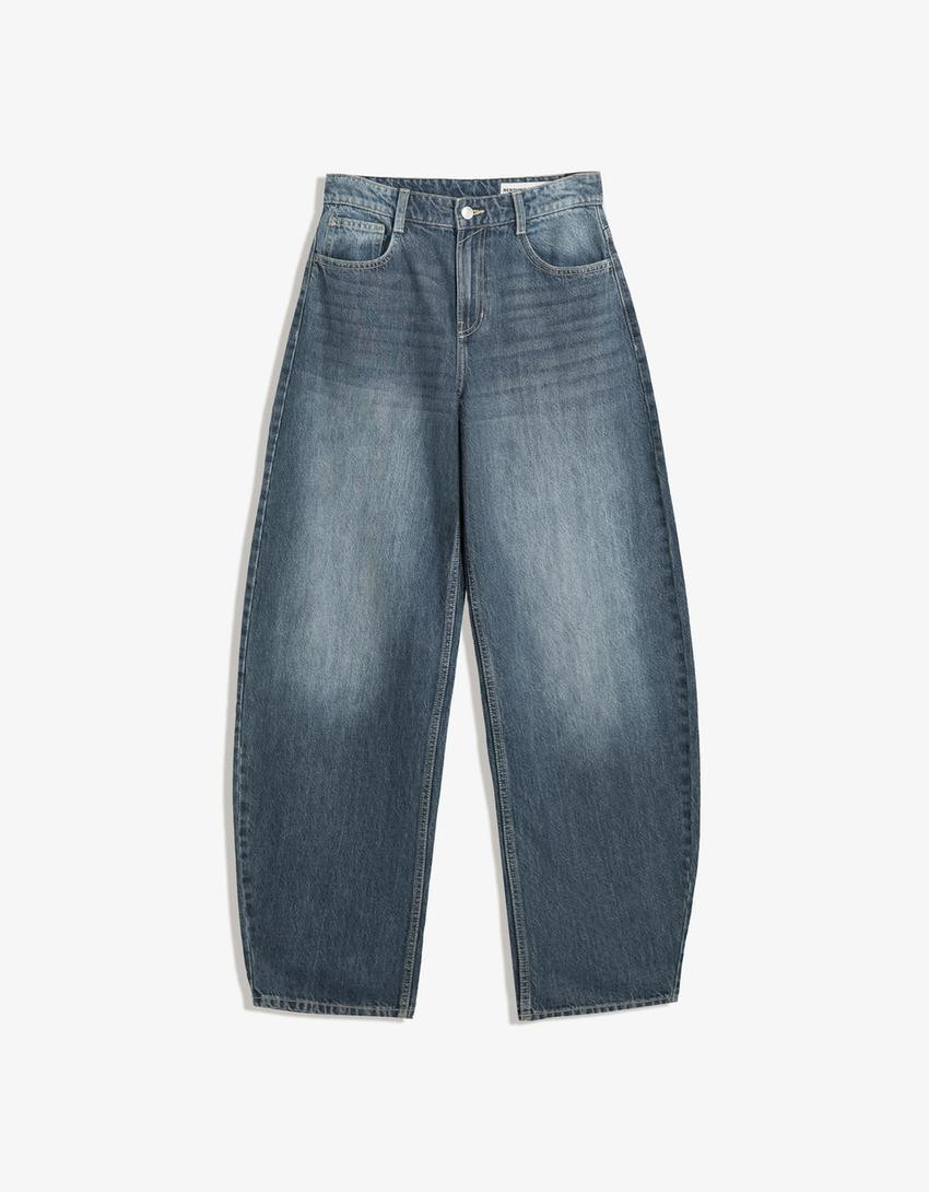 Wide-leg barrel jeans - Trousers - Women | Bershka GB