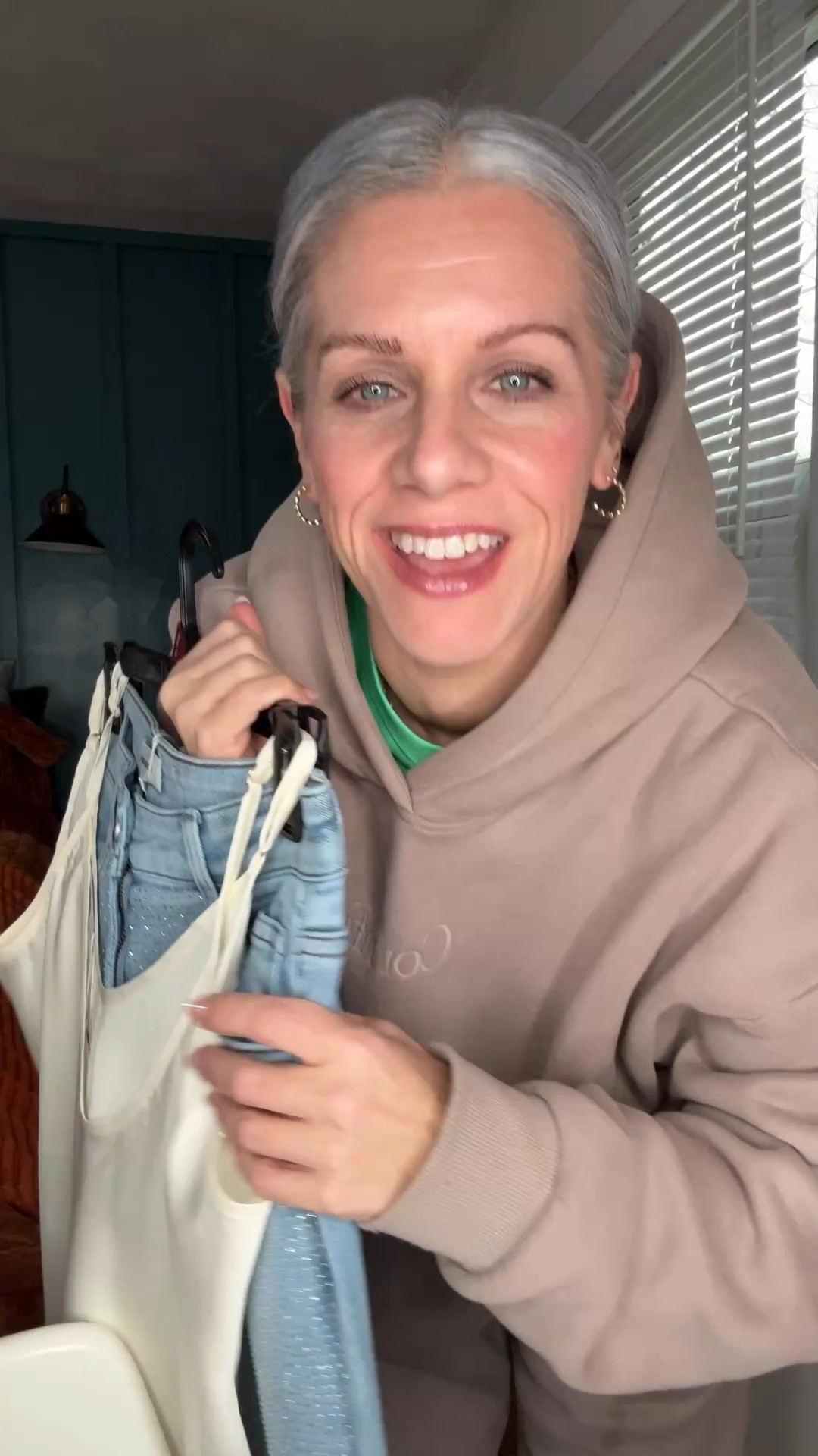 Lux outfit

#LTKFestival #LTKootd #LTKOver40