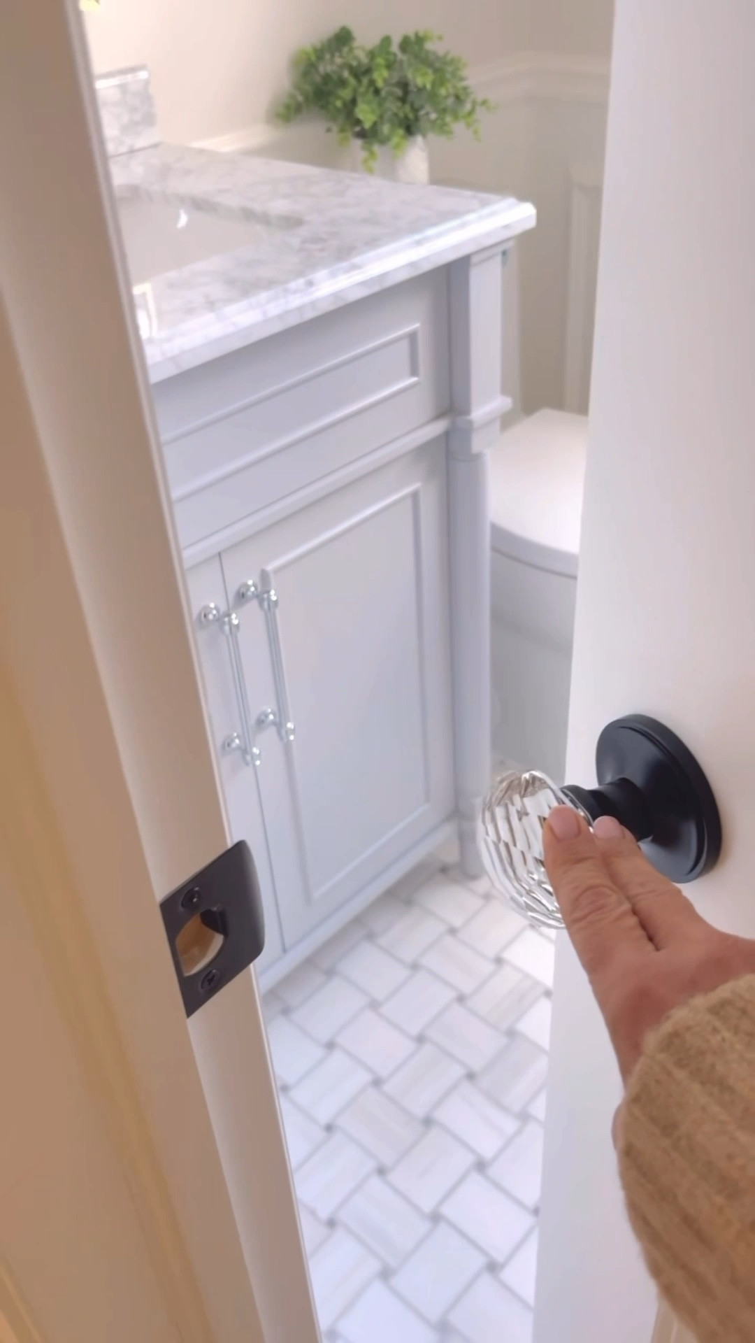 Throwing it back to the Hargrove House—


(Tile info is listed below ⬇️)

This bathroom started out dated, but the goal was never trendy—it was timeless. Thoughtful finishes, clean lines, and a cohesive palette make all the difference, especially in a space you use every single day.

Tile details to save ⬇️
• Bathtub wall tile: Artisan Frost – Floor & Decor
• Floor tile: Skyfall II Dolomite basket weave honed marble – Floor & Decor

Let me know if you have any questions.

Who remembers the Hargrove House?

⸻

#bathroombeforeandafter
#timelessdesign
#classicbathroom
#bathroomrenovation
#designinspo

timeless bathroom
bathroom renovation
classic bathroom design
dated bathroom makeover
bathroom before and after
 

#LTKHome
