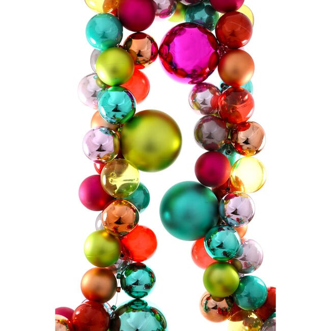 Cody Foster | Merriment Garland | Maisonette | Maisonette