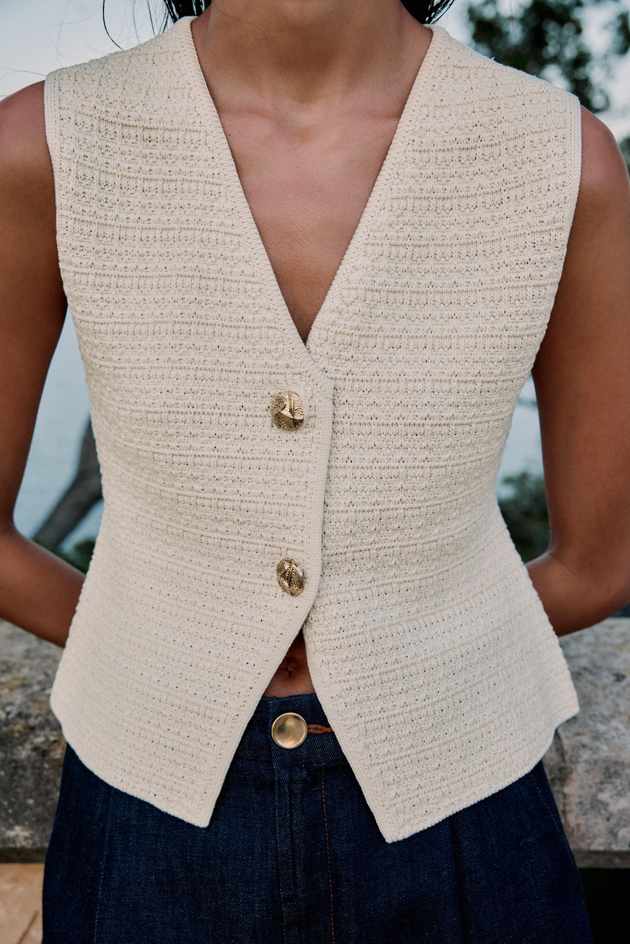 TEXTURED KNIT WAISTCOAT | Zara US