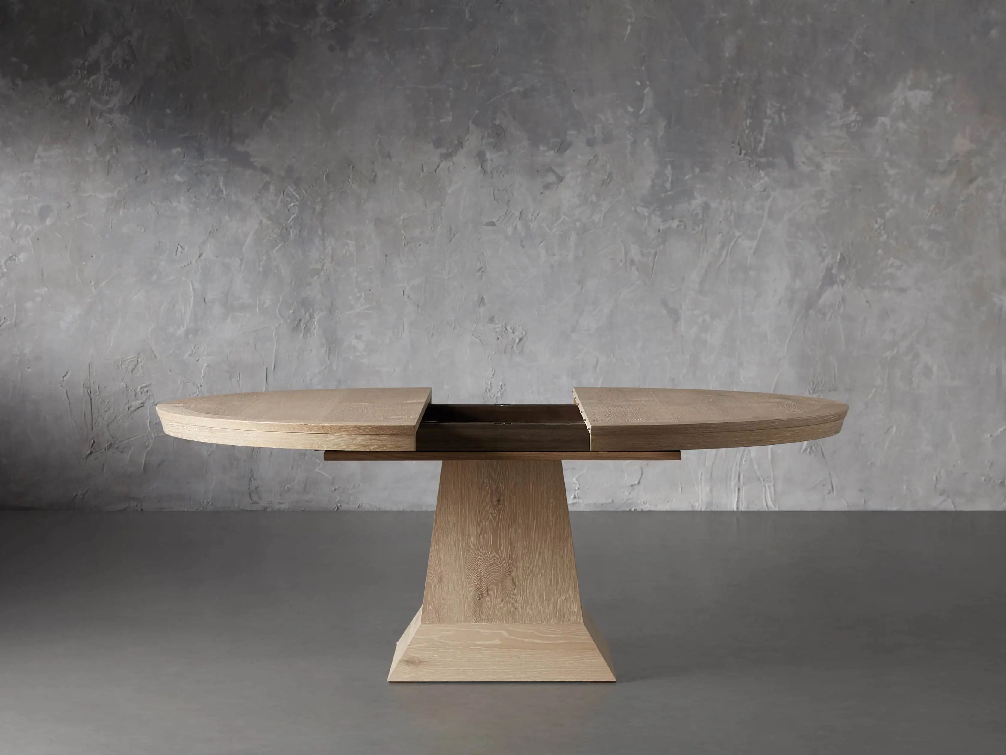 Leighton Dining Table | Arhaus