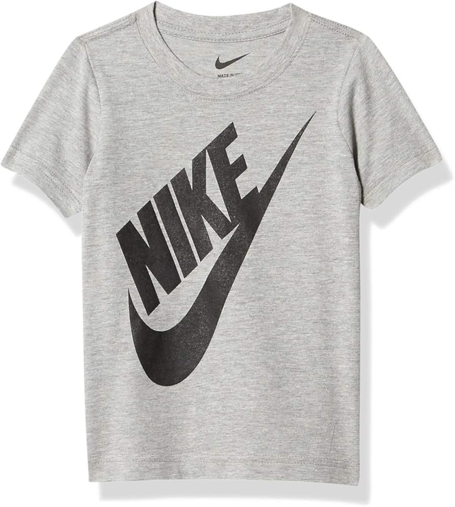 Nike Boys' Sportswear Graphic T-Shirt | Amazon (US)