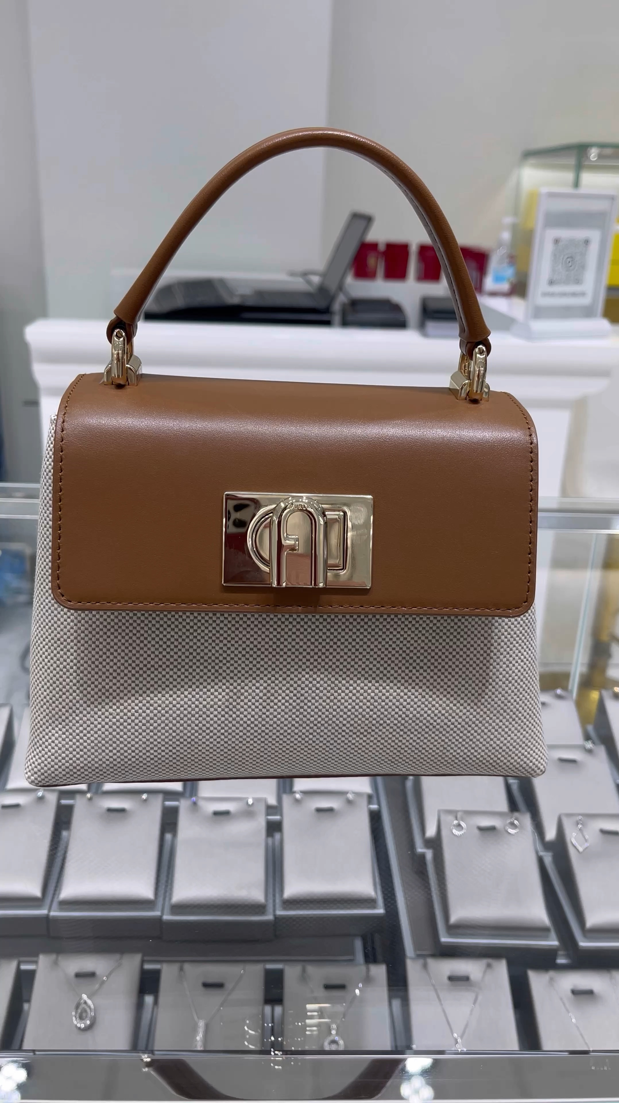 ✨Farfetch Finds ✨ ❤️ This Bag

#LTKItBag #LTKGiftGuide #LTKStyleTip