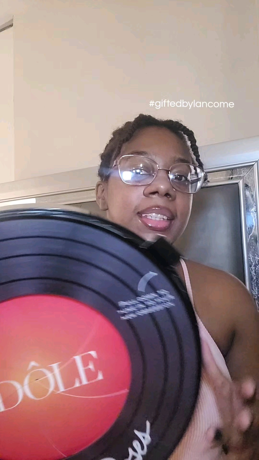 #giftedbylancome #lancomefragrances  @Lancôme  Newest Idole Flanker Peach & Roses smells juicy and fruity in the opening, and driws down to this really pretty sweet floral.#lancome #lancomeidole #idolepeachandroses

#LTKBeauty #LTKselfcare #LTKgrwm