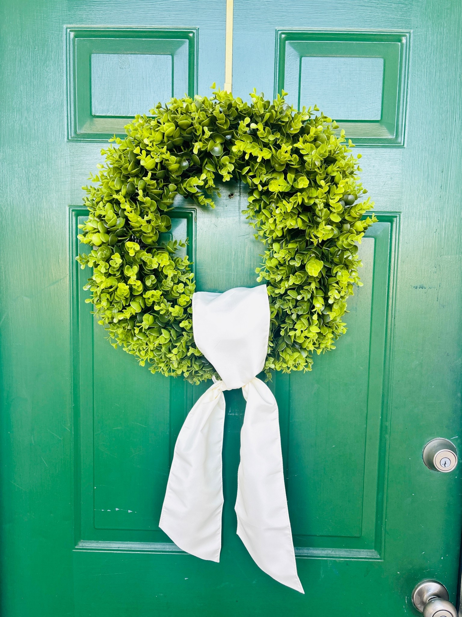 The PERFECT spring wreath! 💚

#LTKHome #LTKSaleAlert #LTKSeasonal