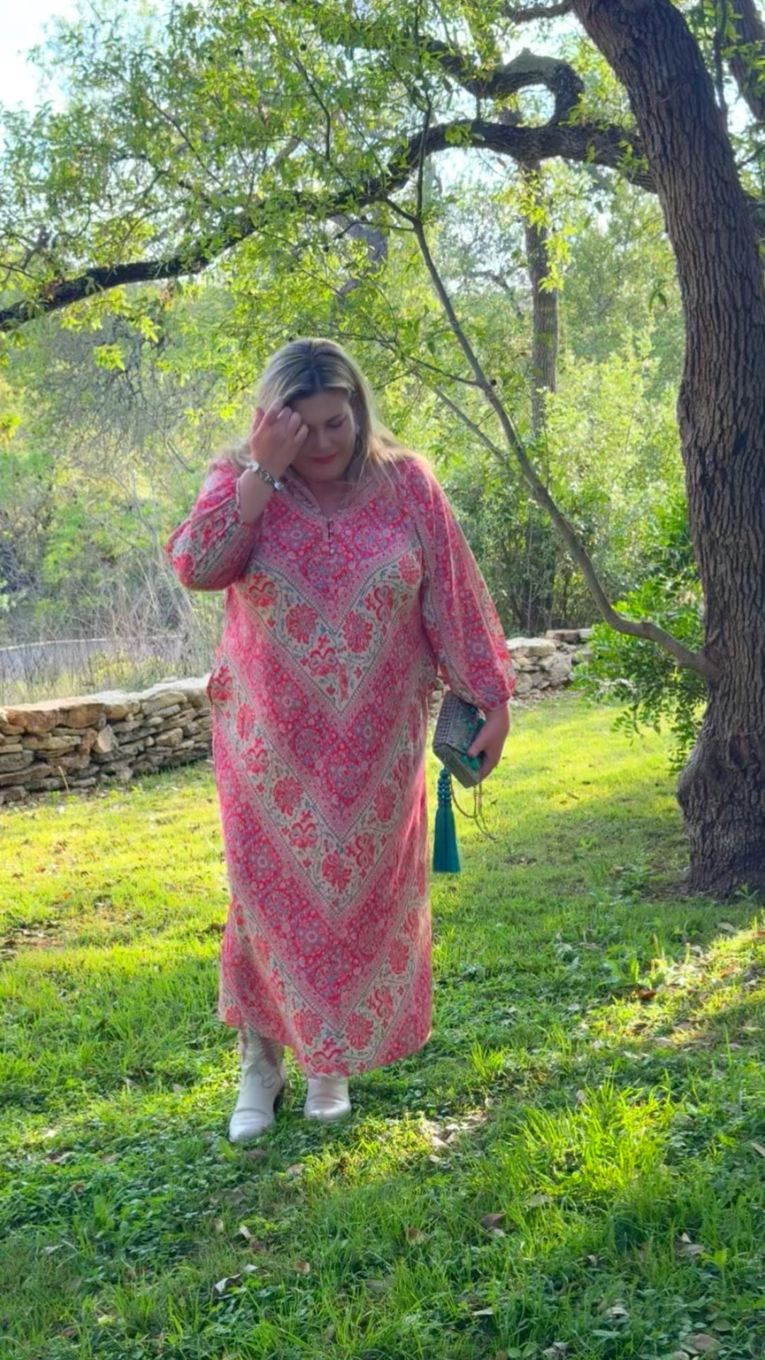 A paisley perfect caftan in xxs-xxxl for a Texas night! 

#LTKPlusSize #LTKootd #LTKTravel
