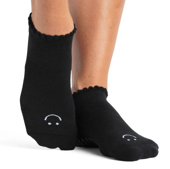 Happy Grip Socks - Black | simplyWORKOUT